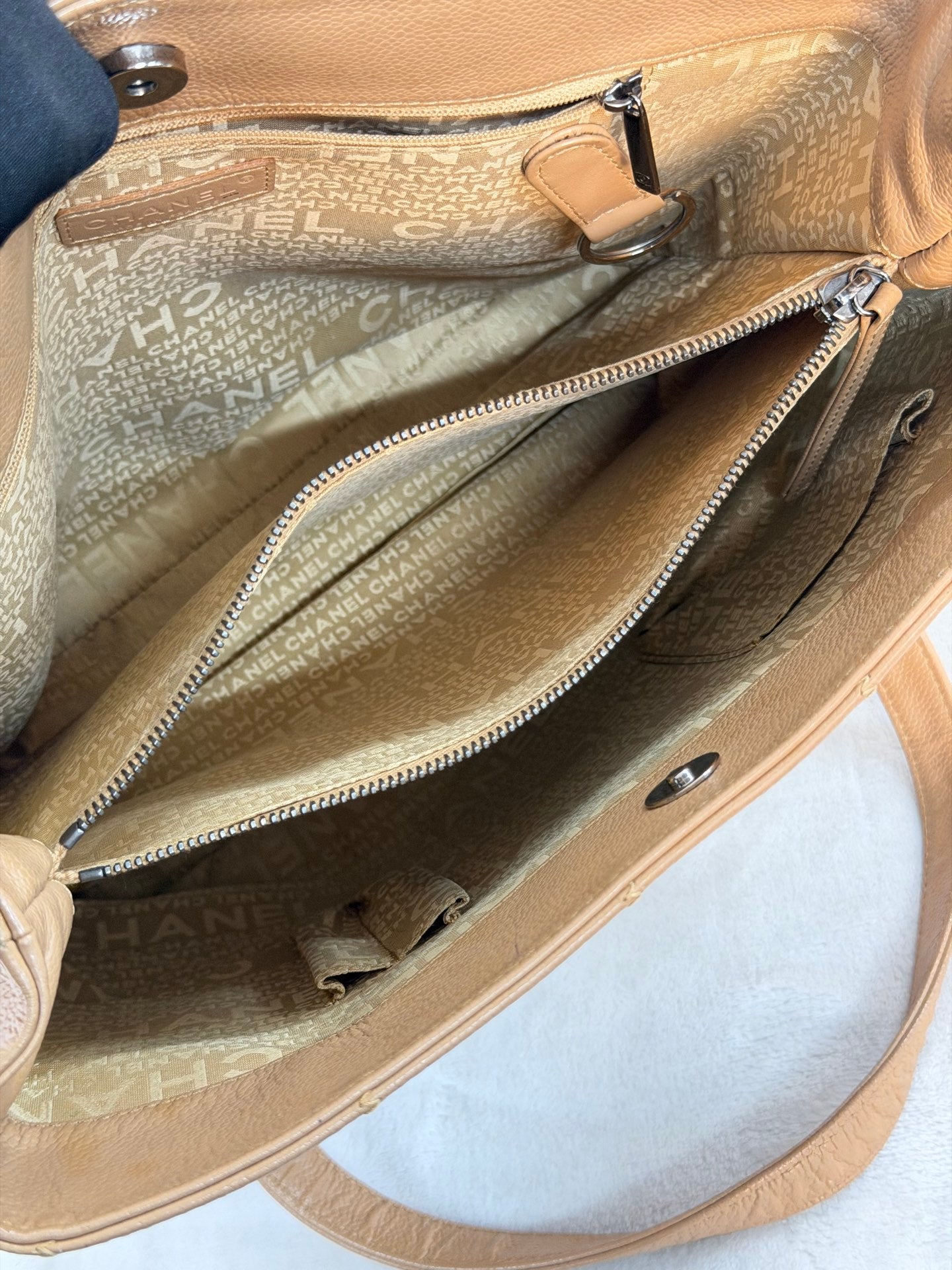 CHANEL Ice cube Beige Totebag