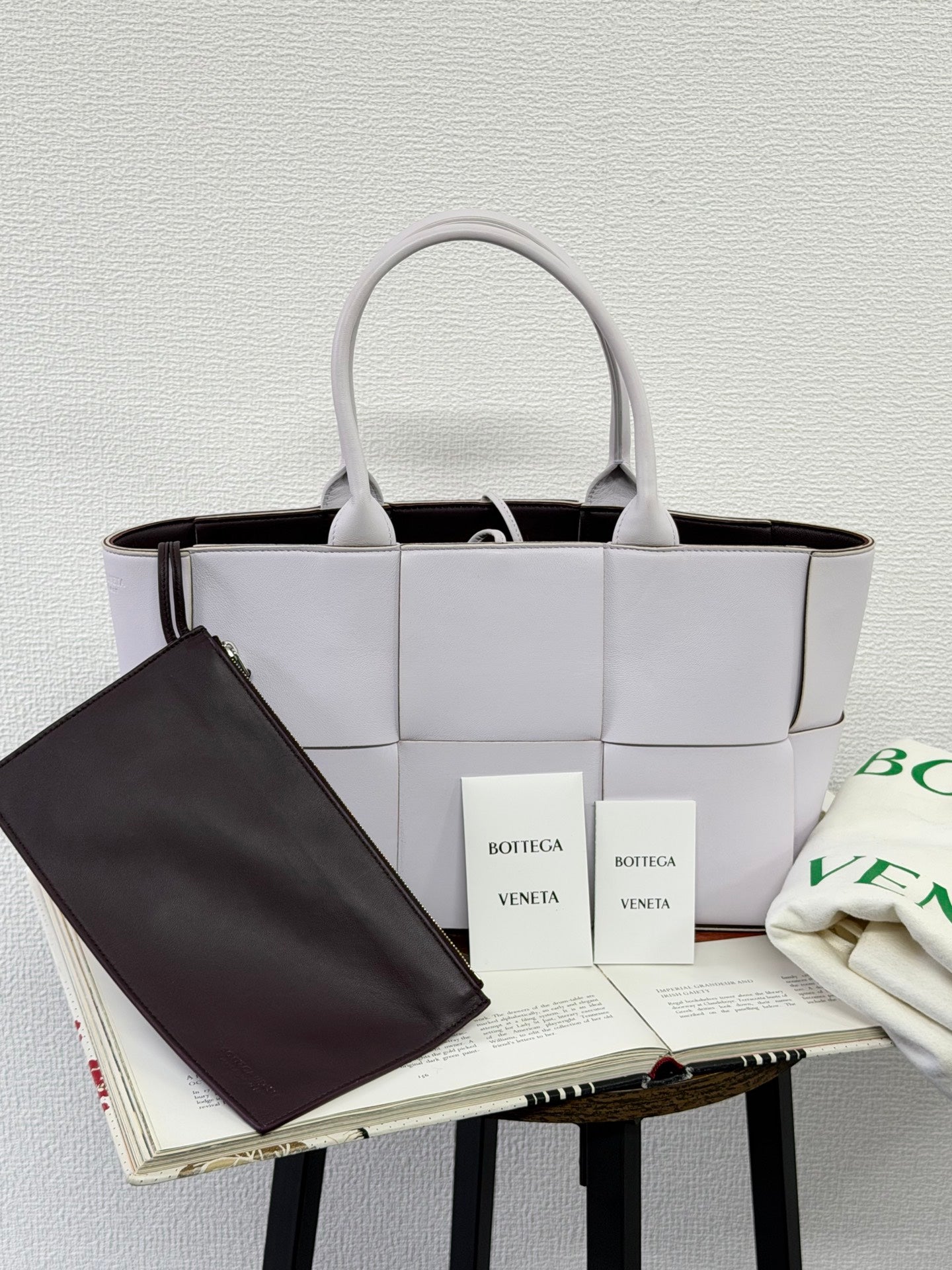 BOTTEGA VENETA Arco Violet Totebag
