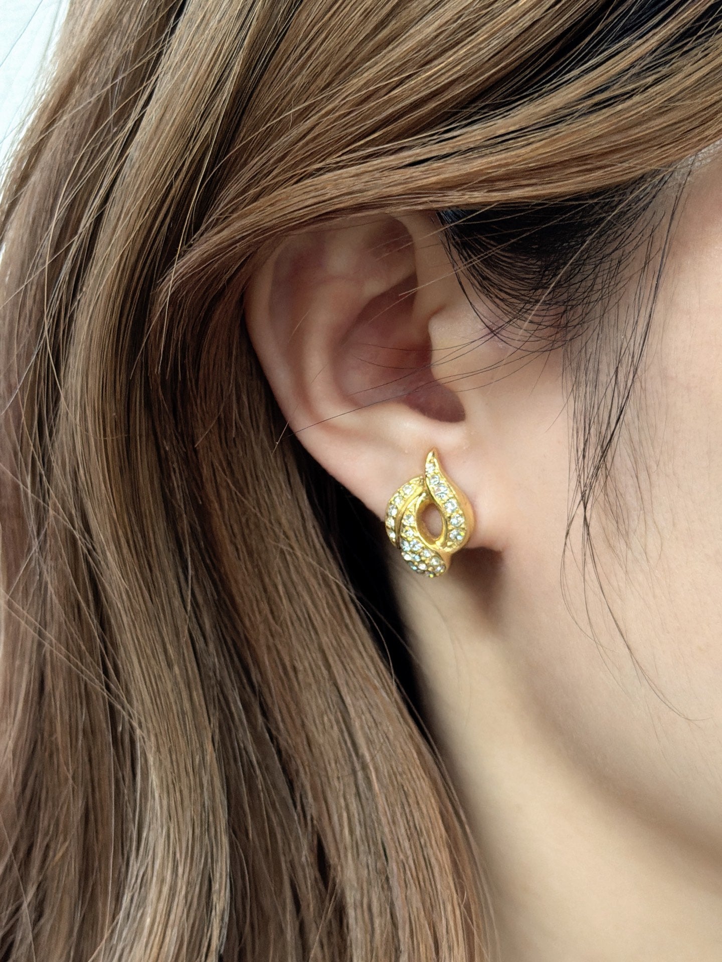 CHRISTIAN DIOR Rheinstone Clips On Earring