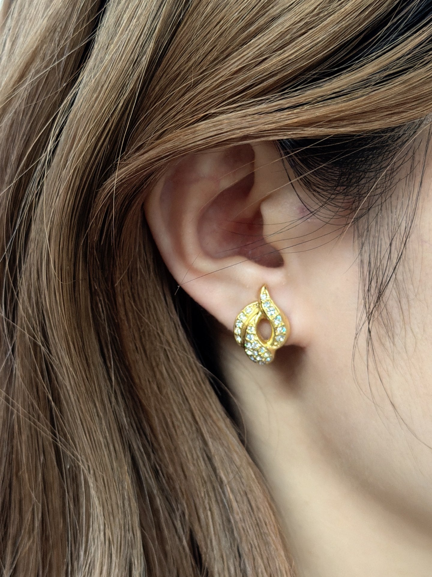 CHRISTIAN DIOR Rheinstone Clips On Earring
