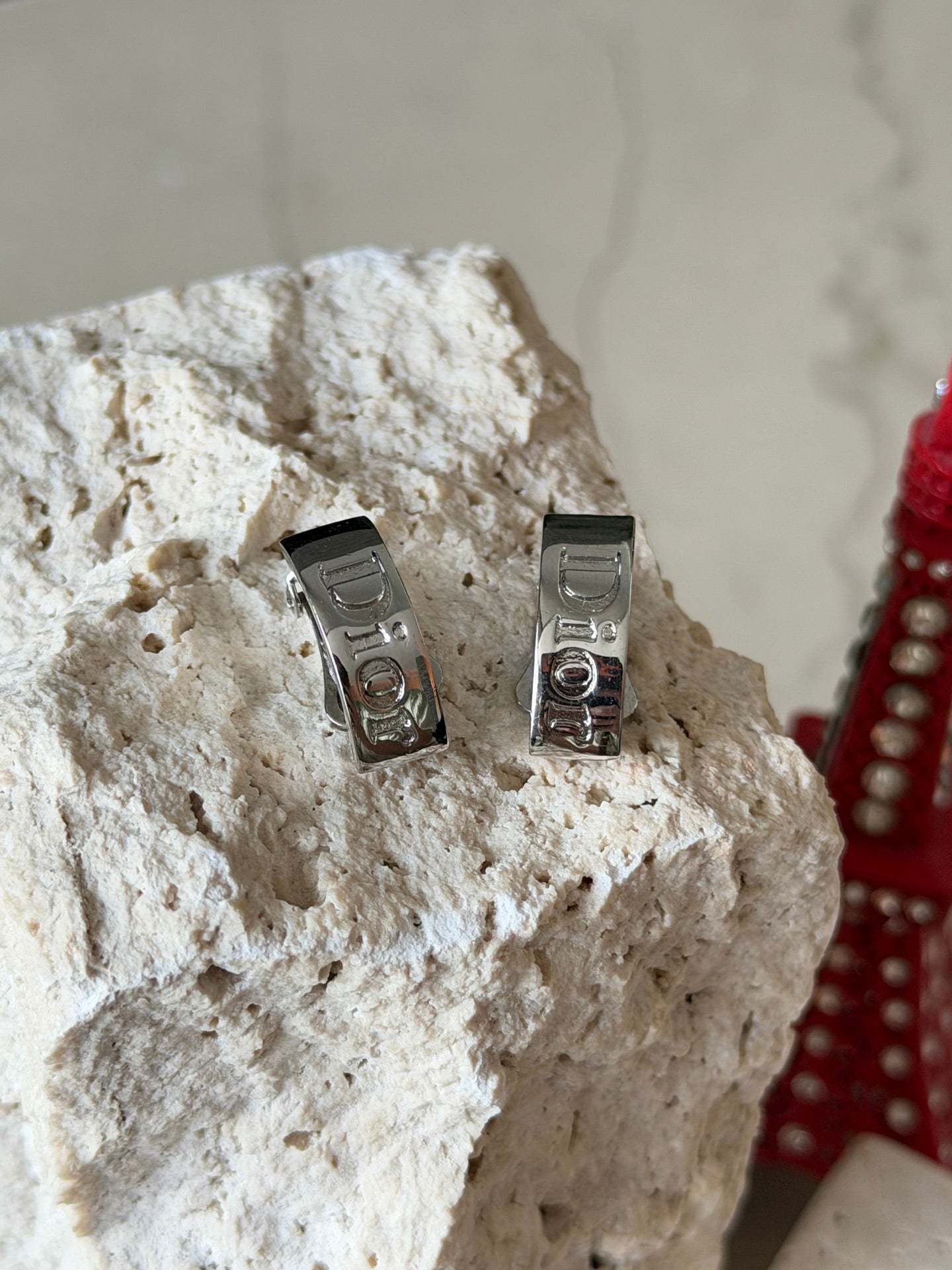 CHRISTIAN DIOR Logo Clips