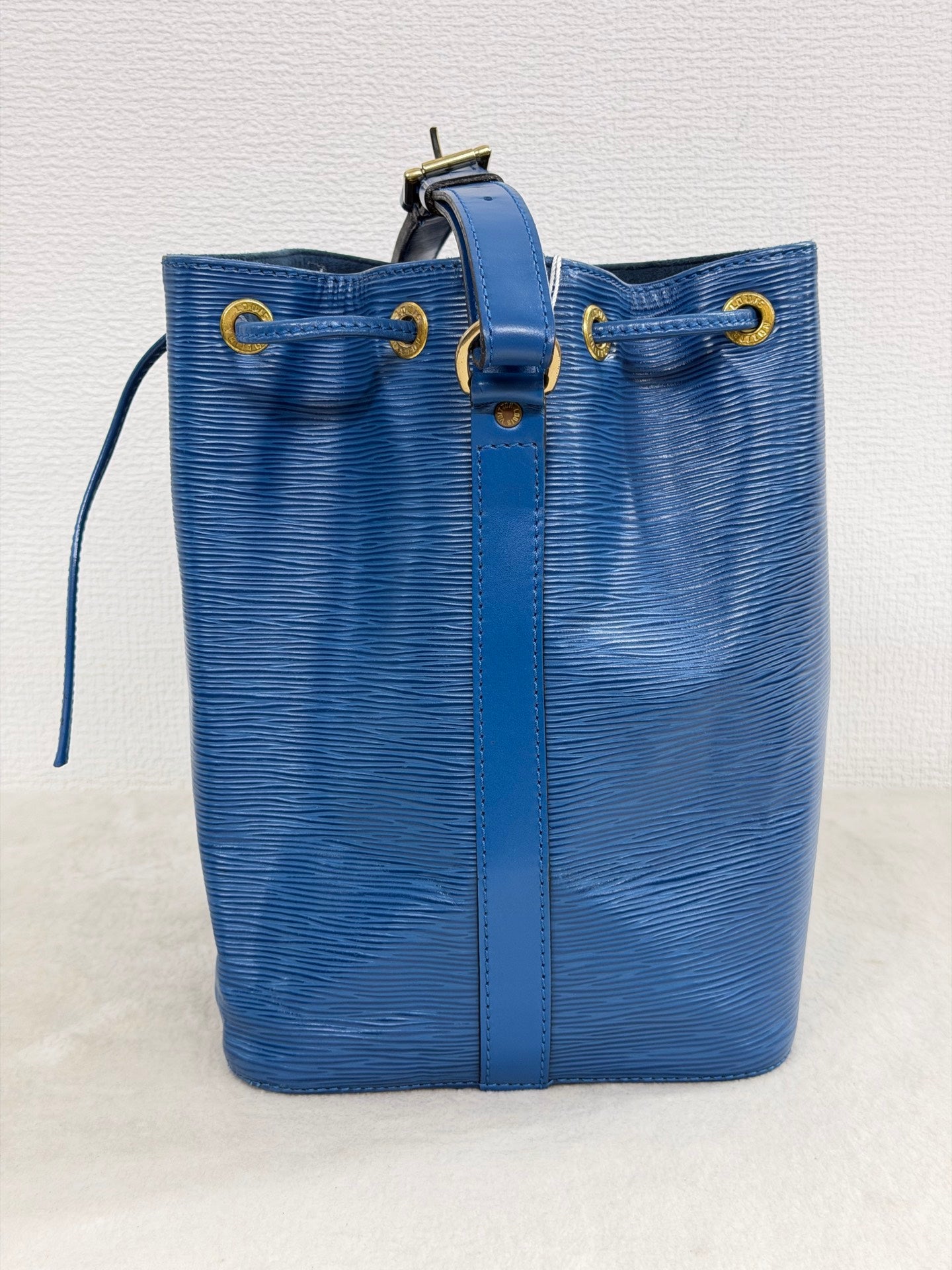 Louis Vuitton Epi Noé Bucket Bag
