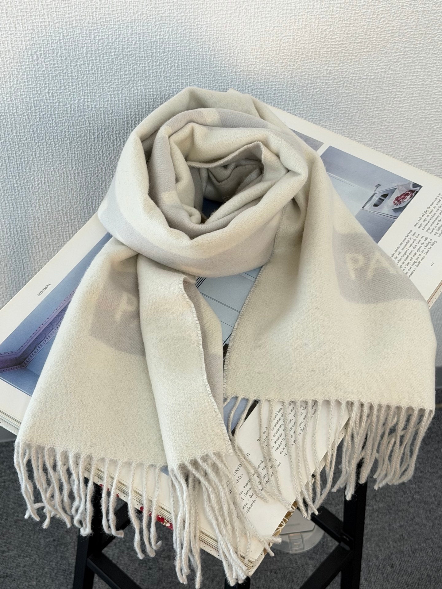 Louis Vuitton Reykjavik Cashmere Scarf