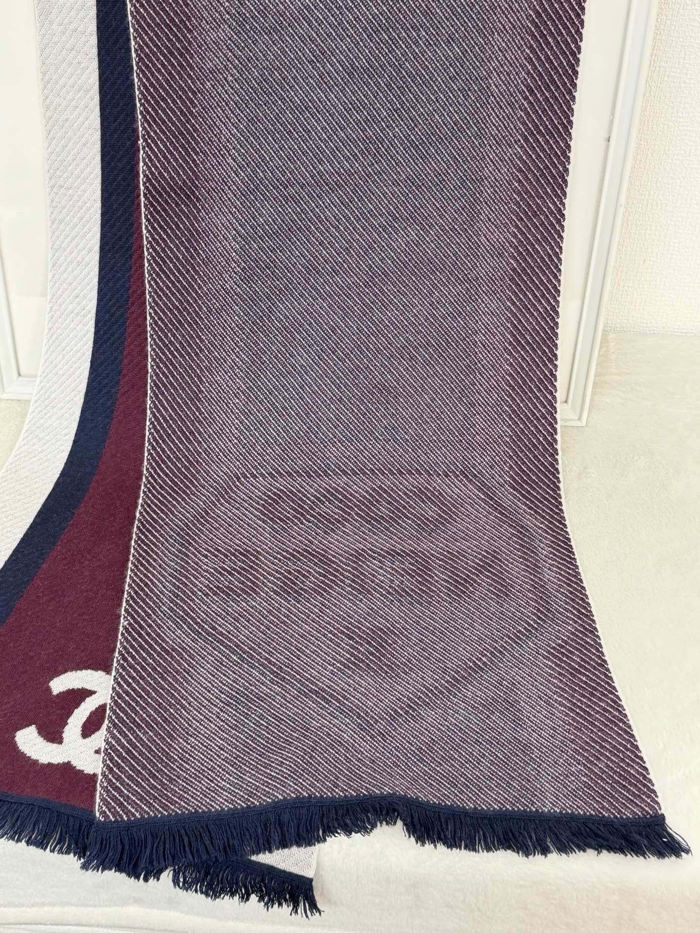 Chanel CC Logo Cashmere Knit Scarf