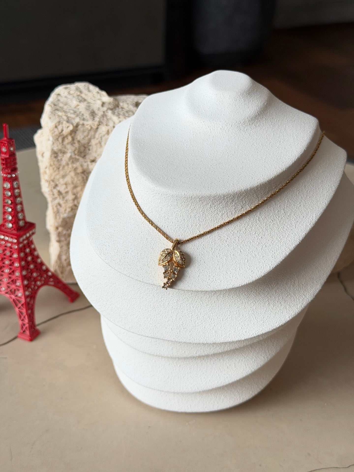 DIOR Grape pendant Vintage Necklace