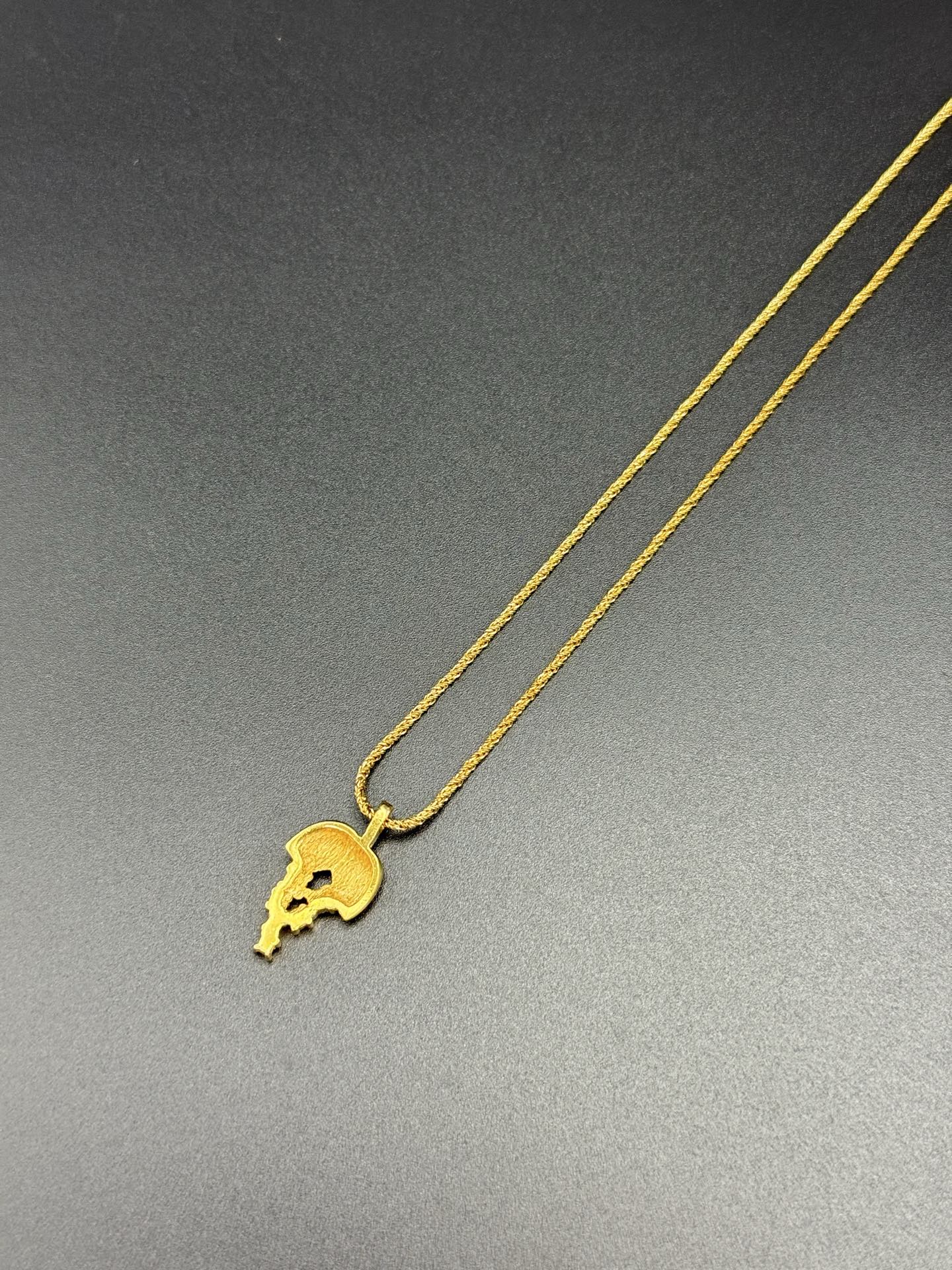 DIOR Grape pendant Vintage Necklace