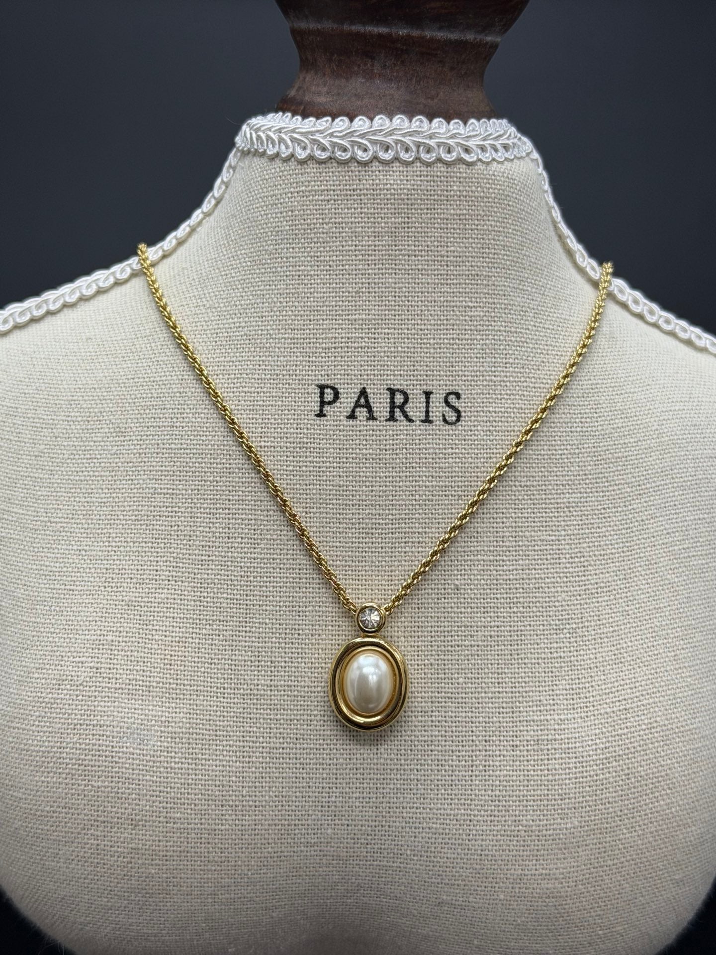 CHRISTIAN DIOR Necklace