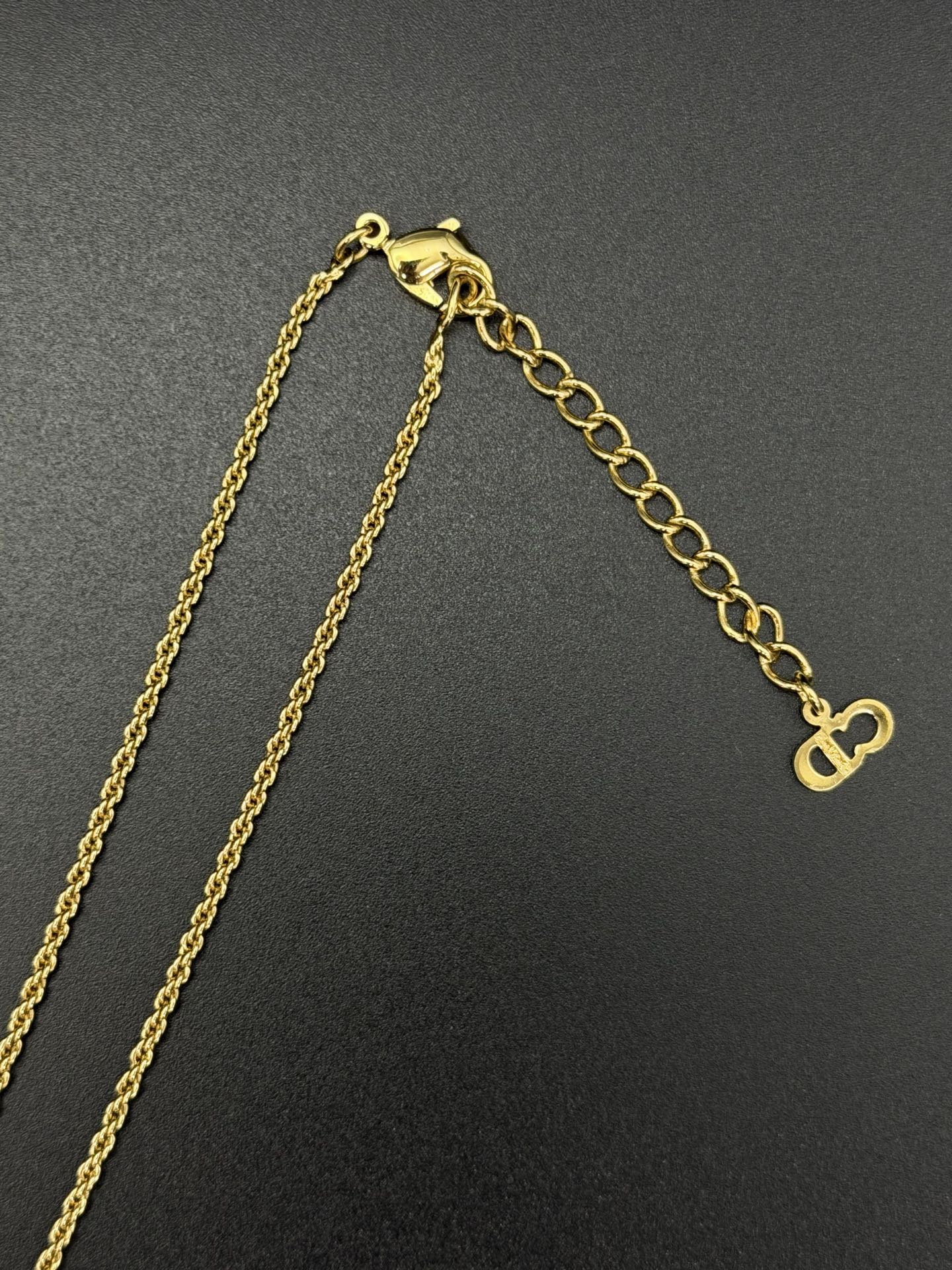 CHRISTIAN DIOR Necklace