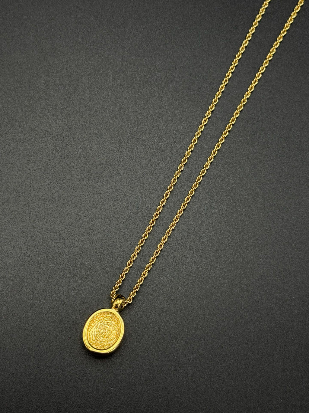 CHRISTIAN DIOR Necklace