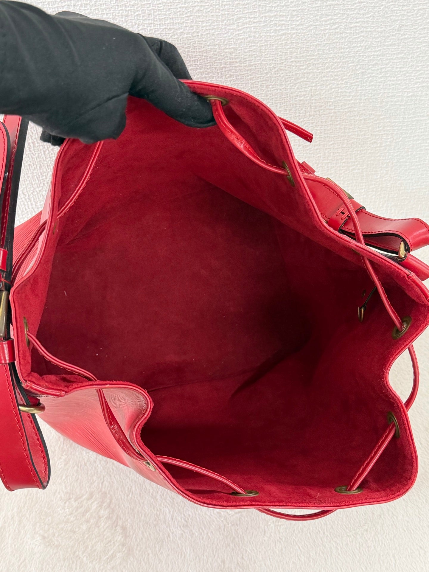 Louis Vuitton Vintage Epi Petit Noe Bucket Bag Castilian Red