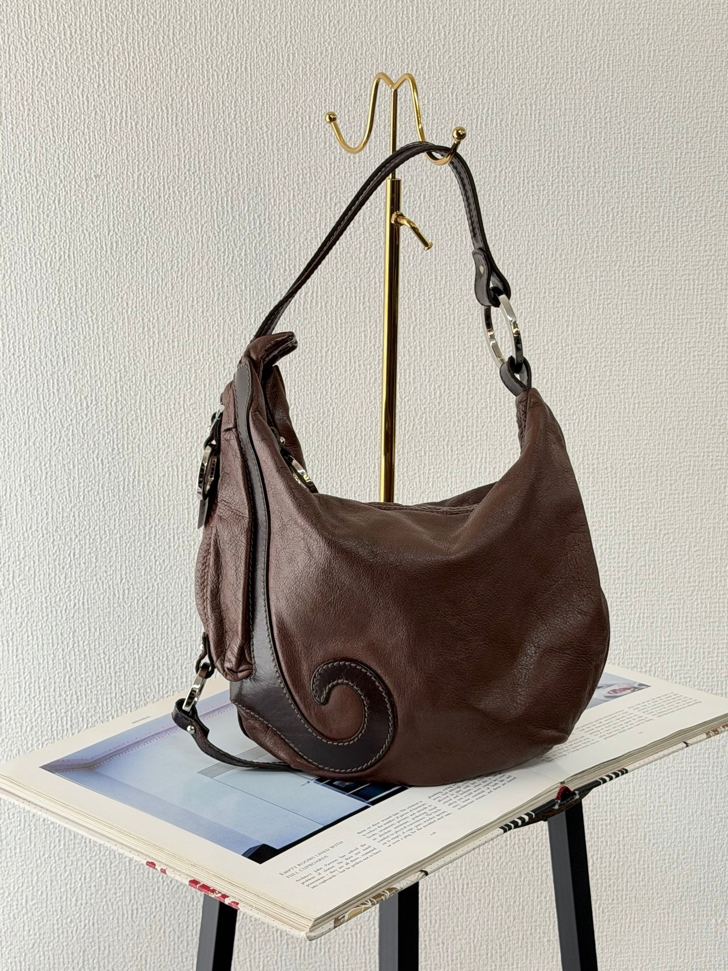 Fendi Vintage Oyster Leather Hobo Shoulder Bag Brown
