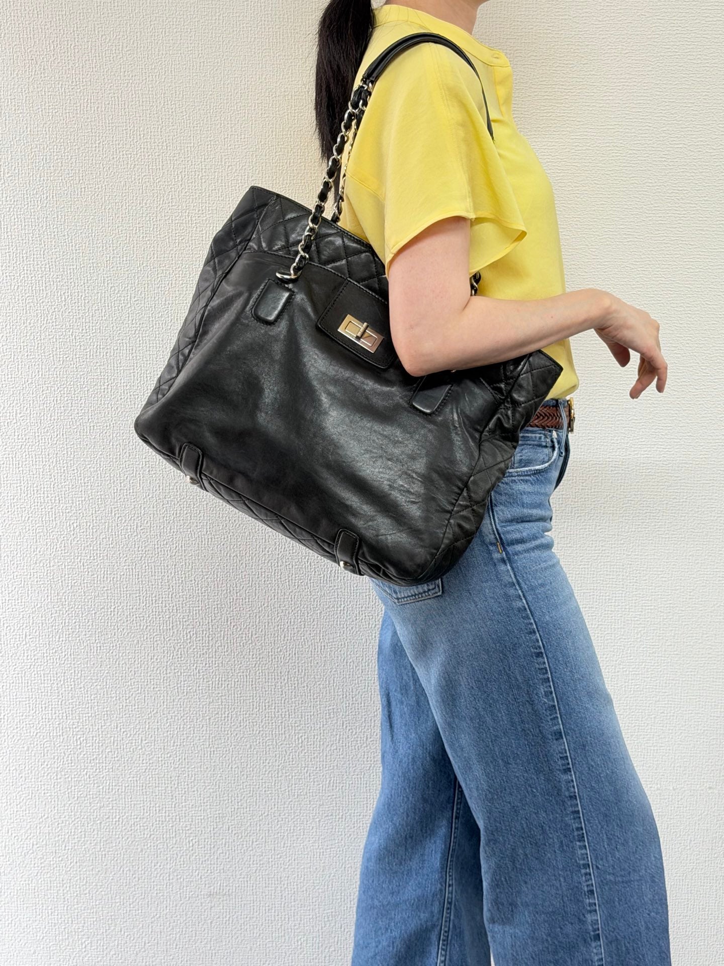 CHANEL 2.55 Collection Leather Totebag