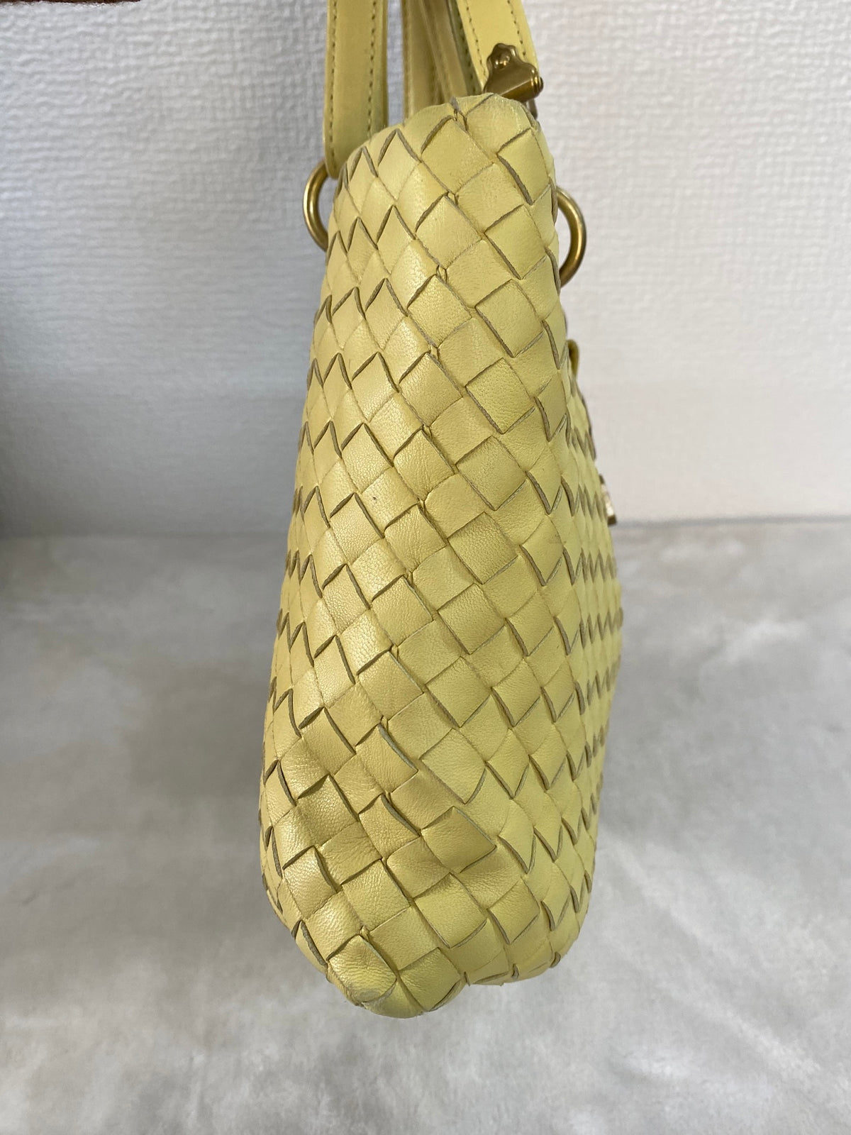 BOTTEGA VENETA Intrecciato Andiamo Genuine Handbag