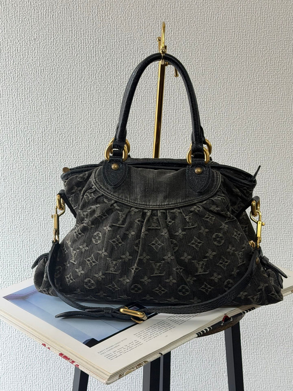 Louis Vuitton Neo Cabby MM Monogram Denim Noir