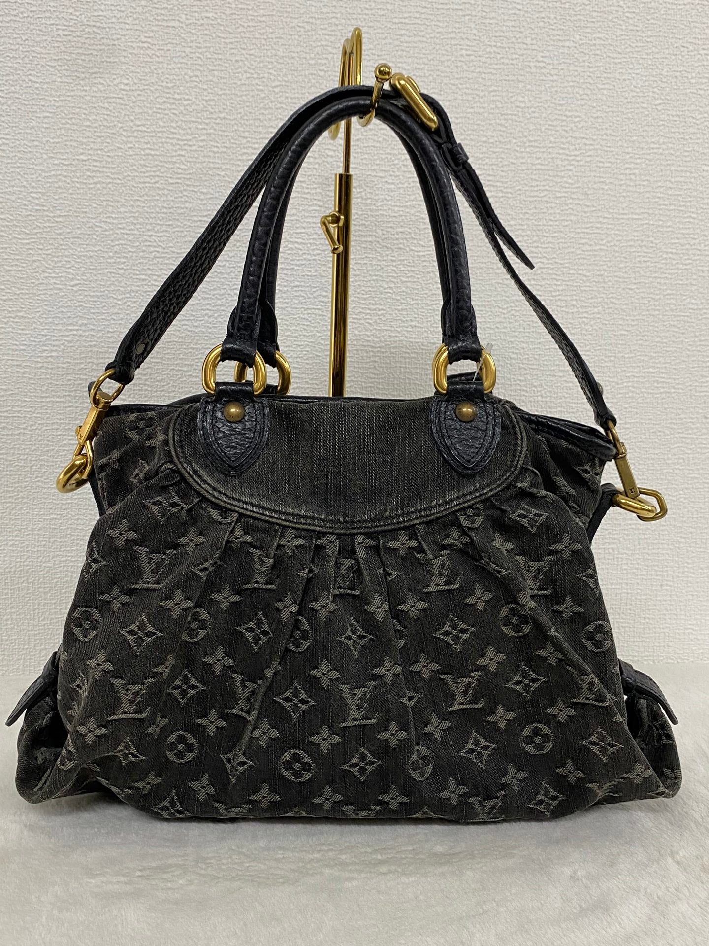 Louis Vuitton Neo Cabby MM Monogram Denim Noir