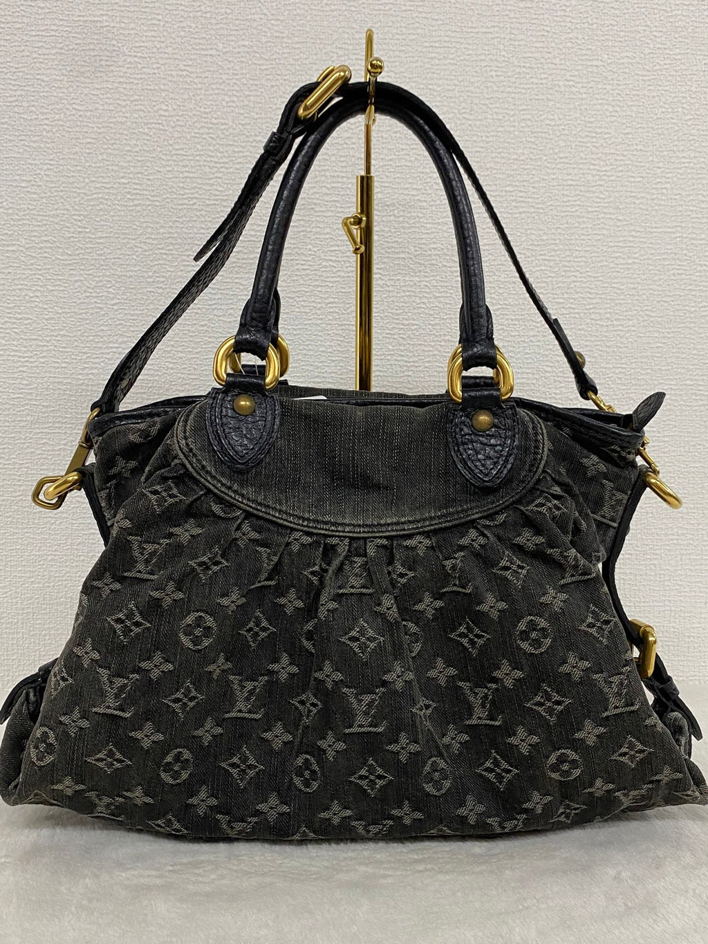 Louis Vuitton Neo Cabby MM Monogram Denim Noir