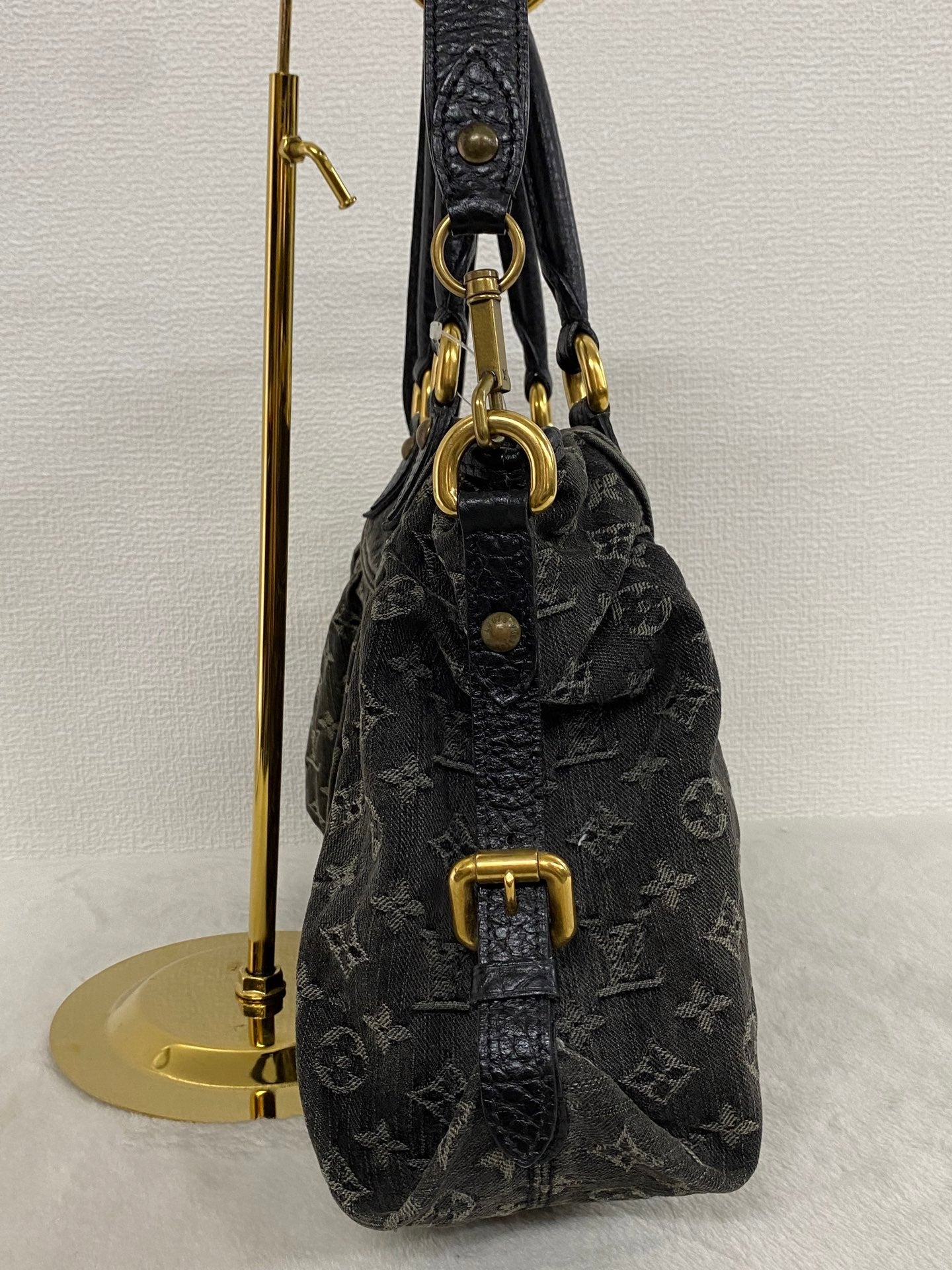 Louis Vuitton Neo Cabby MM Monogram Denim Noir