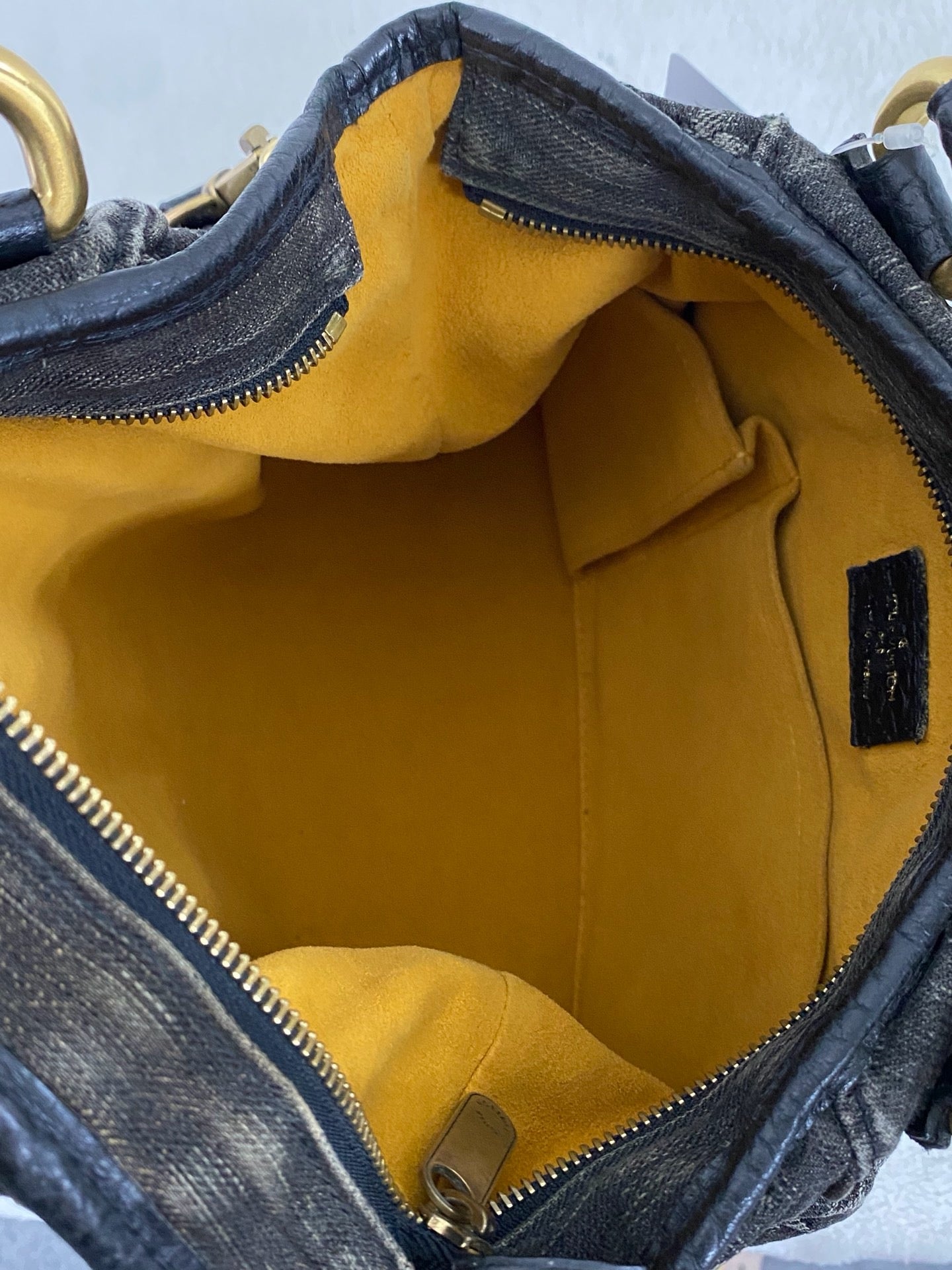 Louis Vuitton Neo Cabby MM Monogram Denim Noir