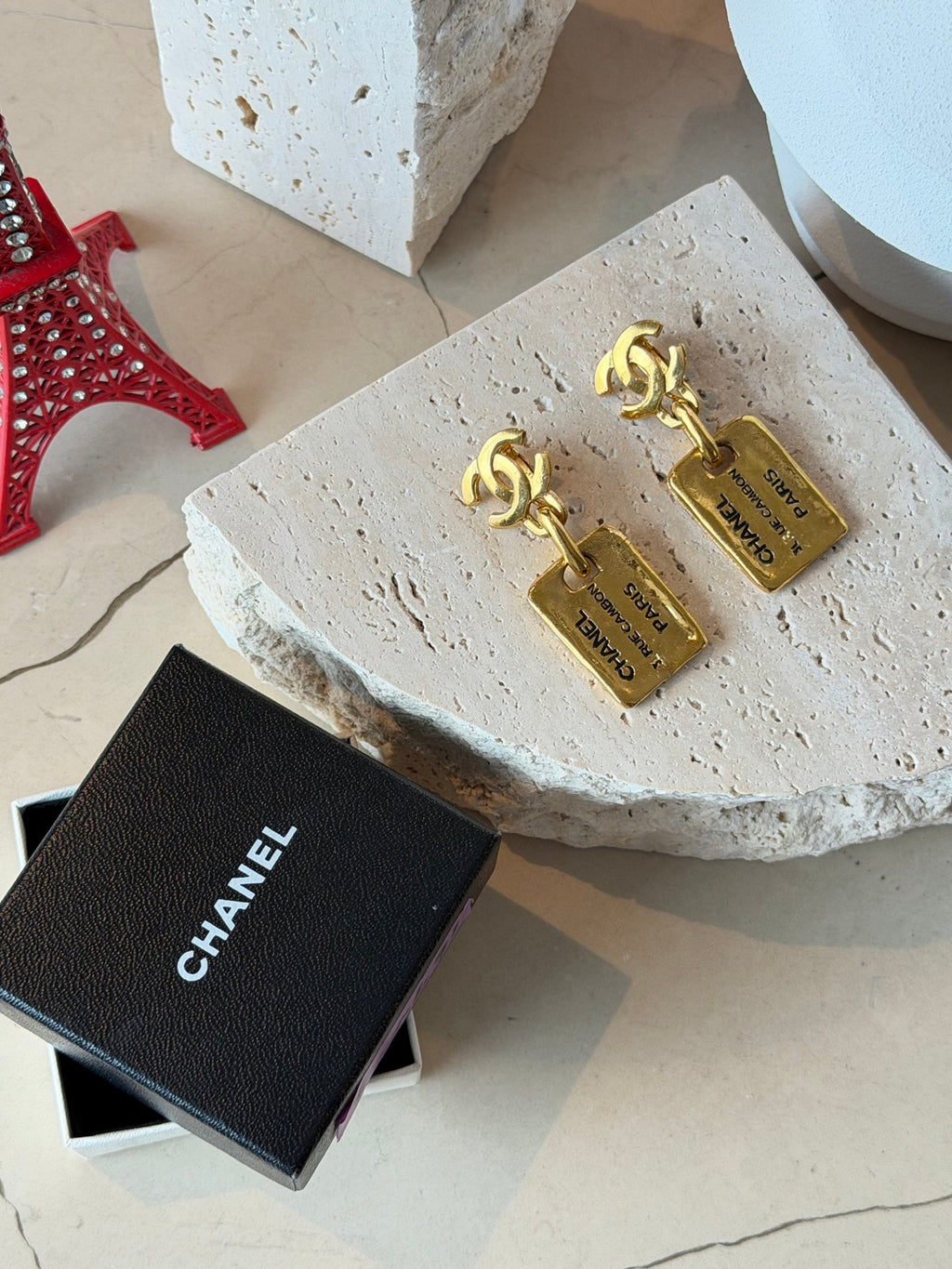 CHANEL Vintage CC Logo 31 Rue Cambon Plate Drop Earrings