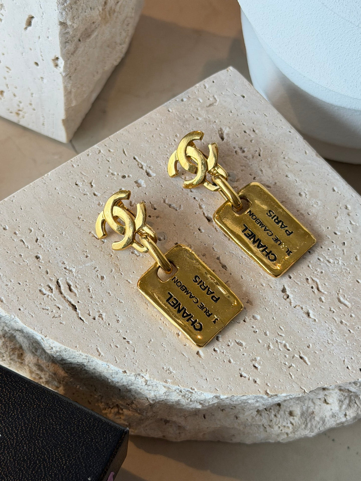CHANEL Vintage CC Logo 31 Rue Cambon Plate Drop Earrings