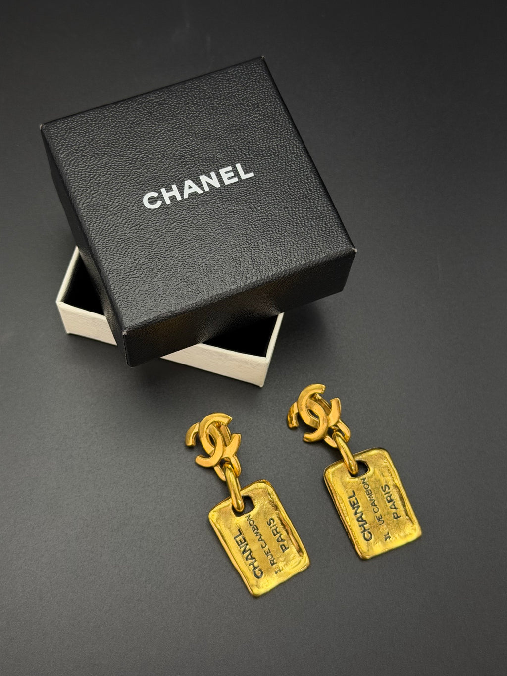 CHANEL Vintage CC Logo 31 Rue Cambon Plate Drop Earrings