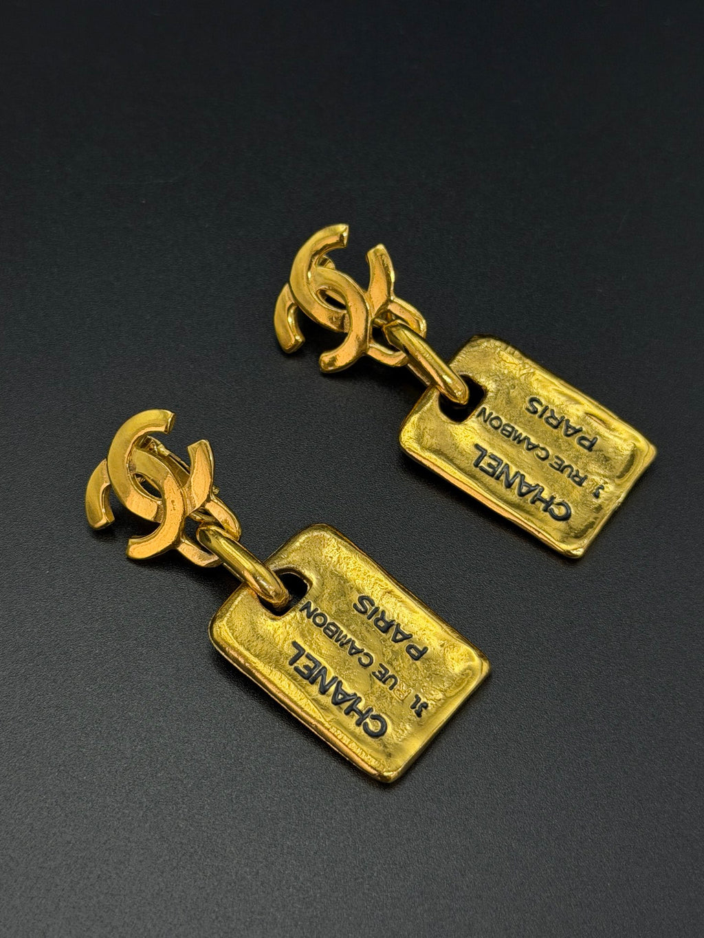 CHANEL Vintage CC Logo 31 Rue Cambon Plate Drop Earrings