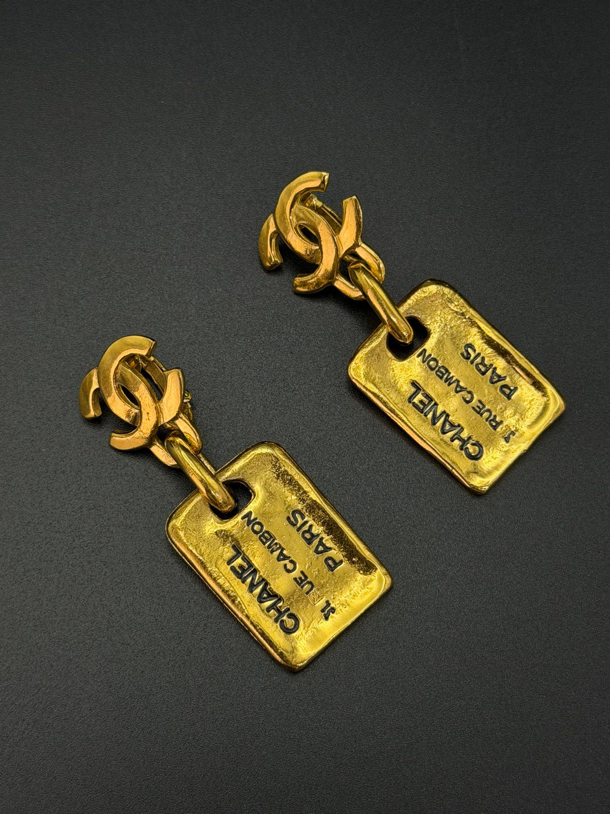 CHANEL Vintage CC Logo 31 Rue Cambon Plate Drop Earrings