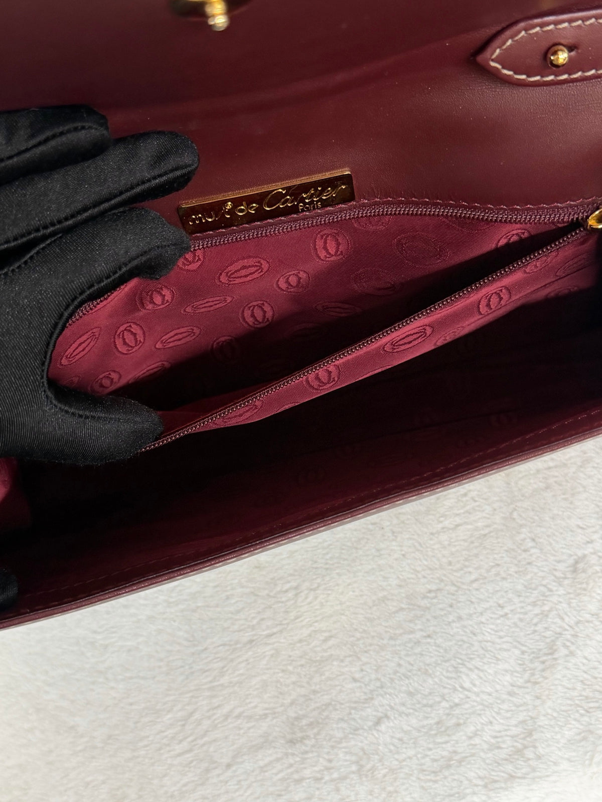 Must de Cartier Vintage Bordeaux Leather Shoulder Bag