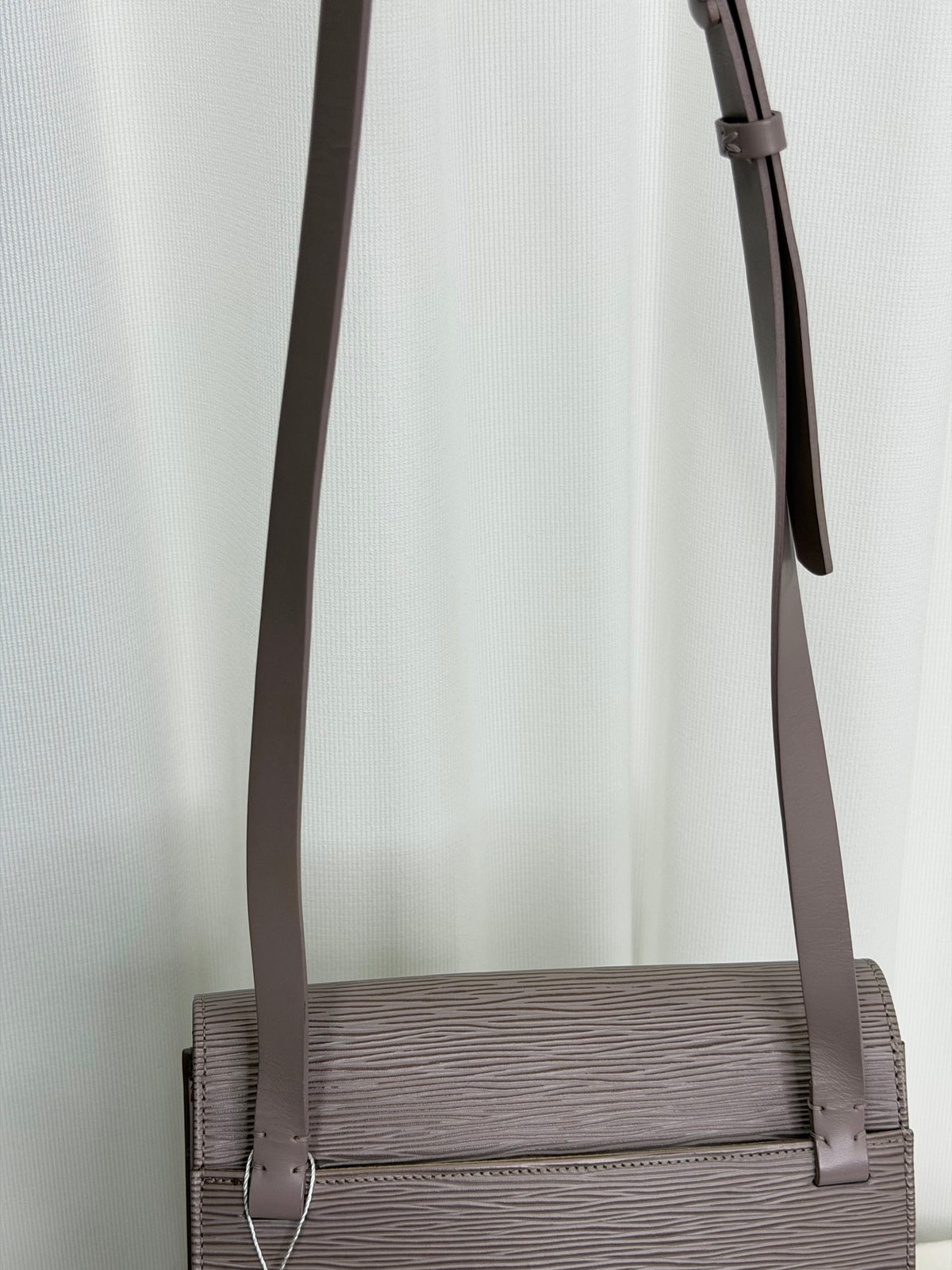 LOUIS VUITTON Epi Violet Shoulderbag