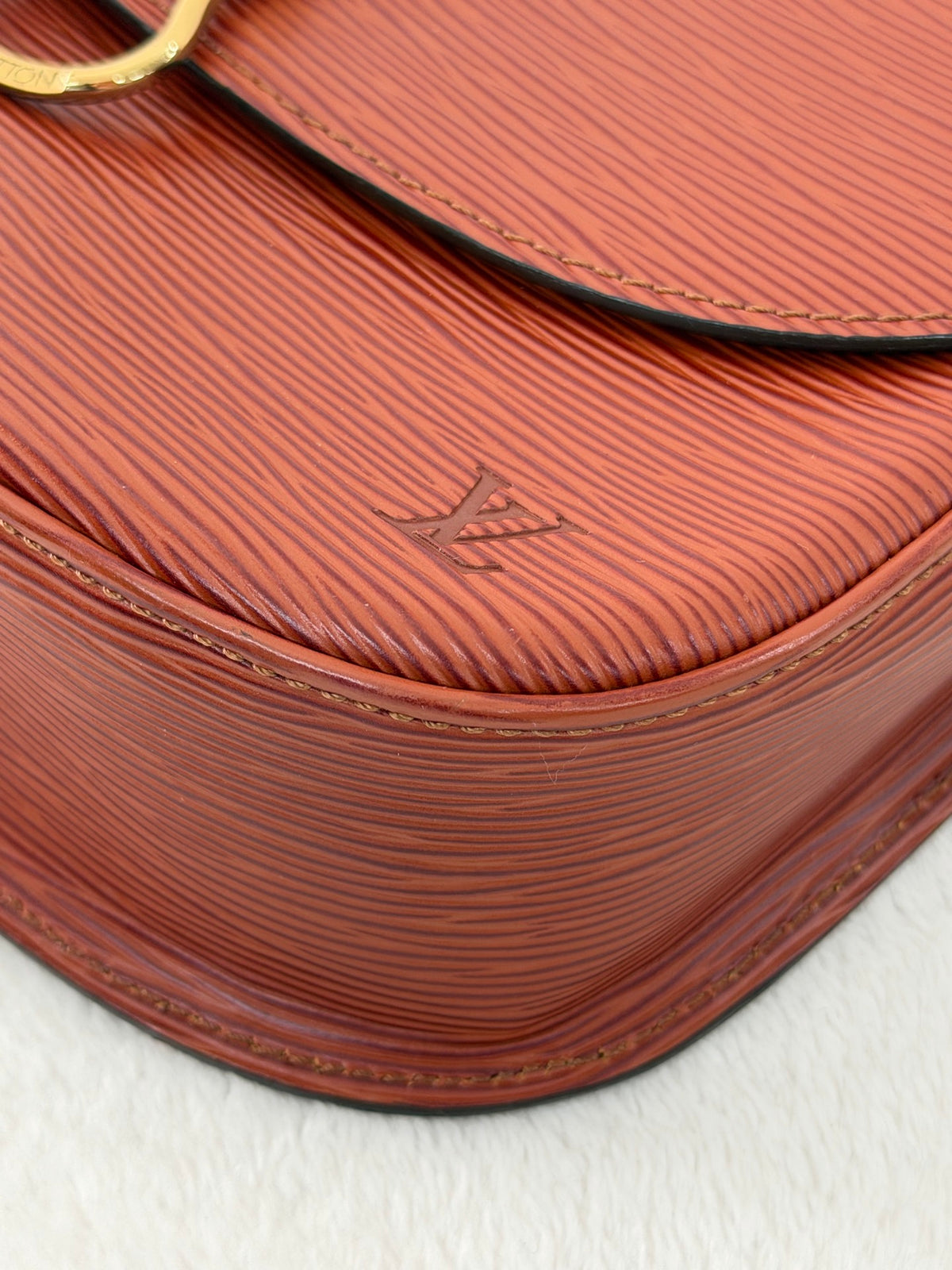 Louis Vuitton Epi Saint Cloud Shoulder Bag