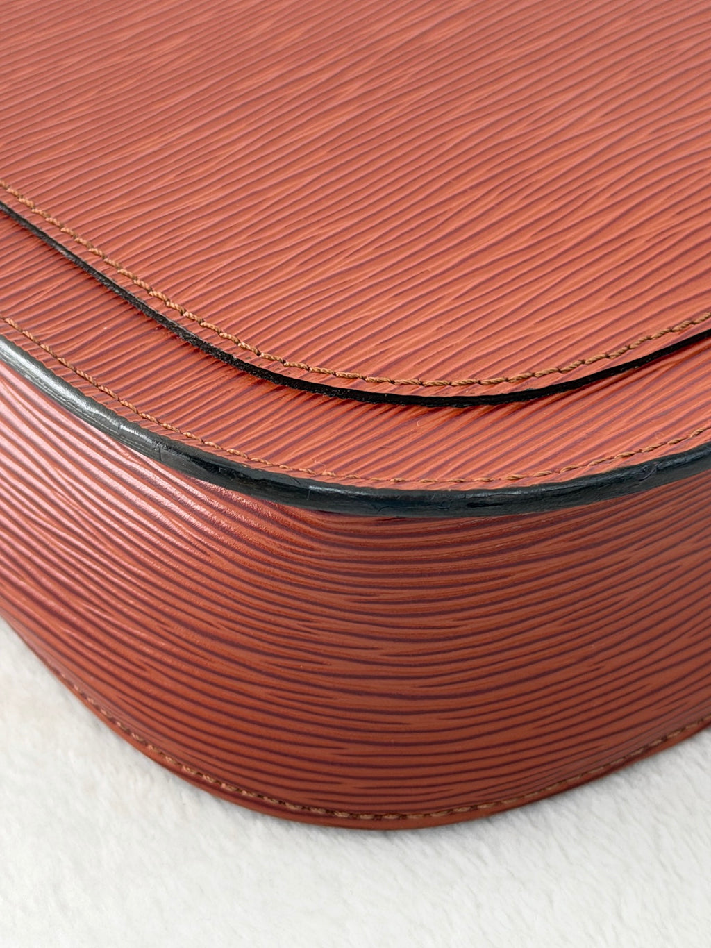 Louis Vuitton Epi Saint Cloud Shoulder Bag