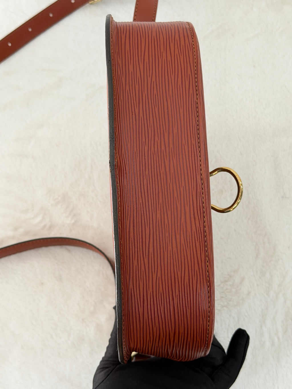 Louis Vuitton Epi Saint Cloud Shoulder Bag