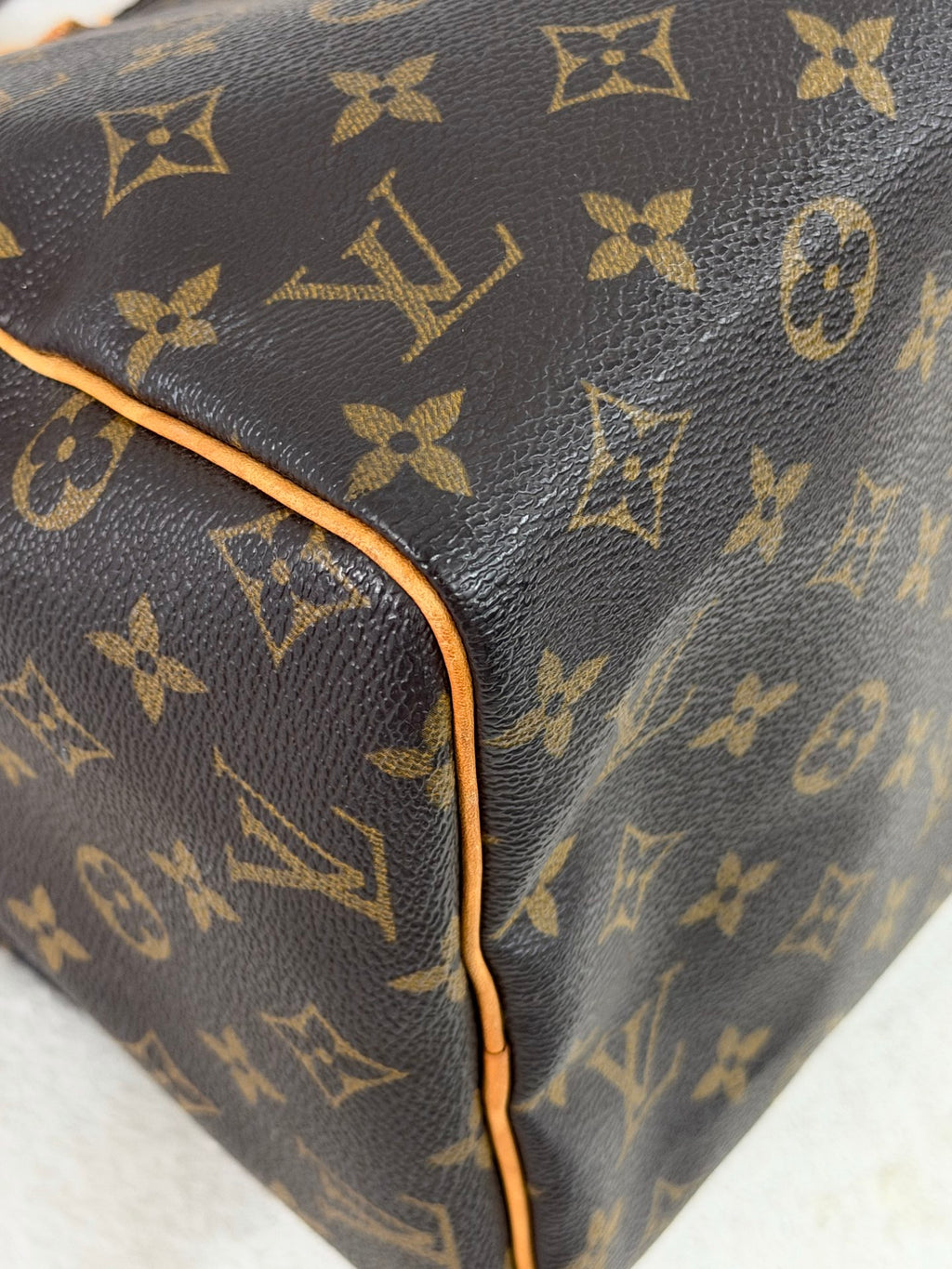 Louis Vuitton Vintage 2003 Monogram Speedy 30 Bag