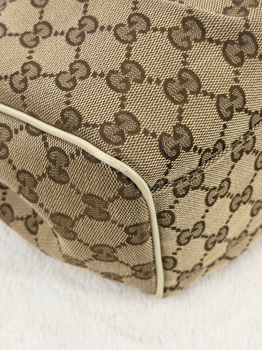 Gucci Sukey Medium Tote Bag GG Canvas