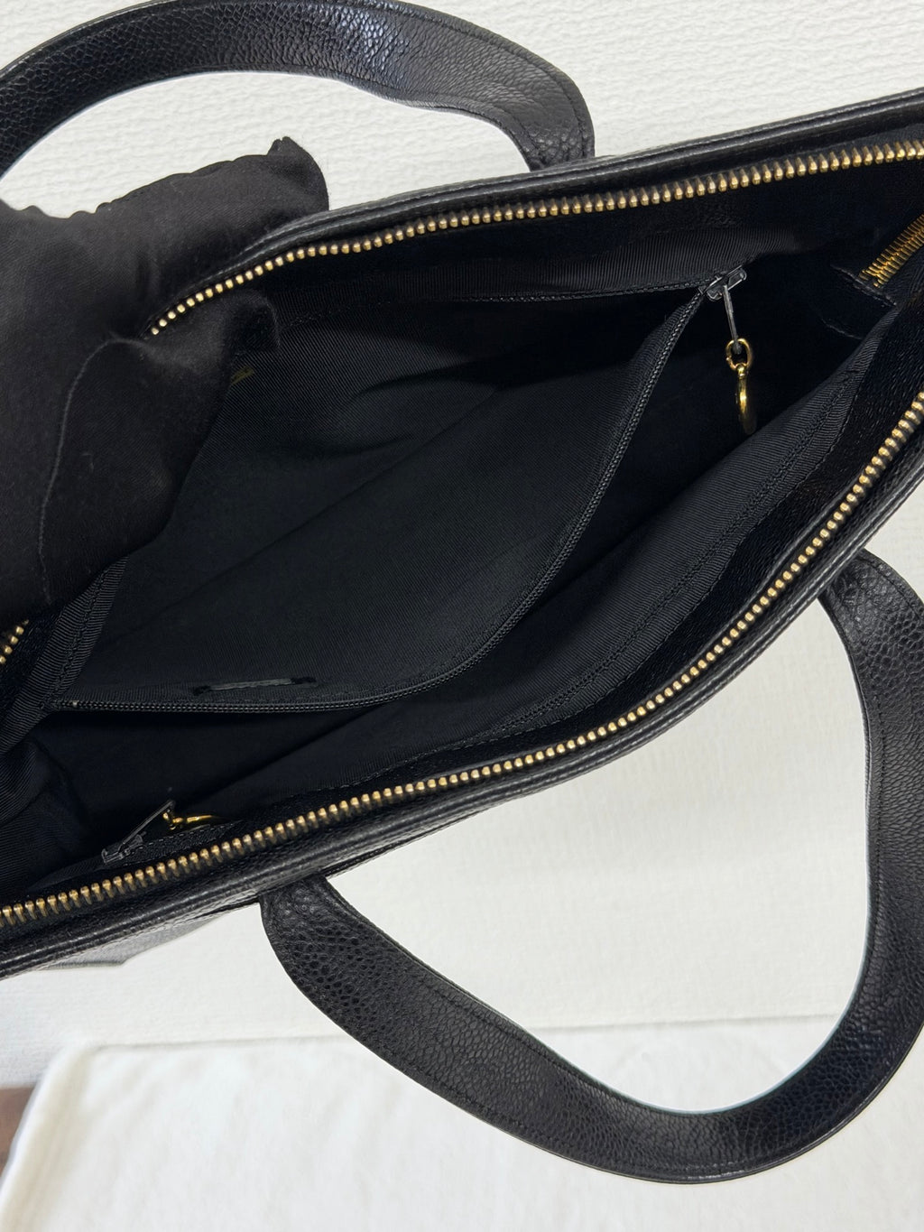 CHANEL Cavier tote bag