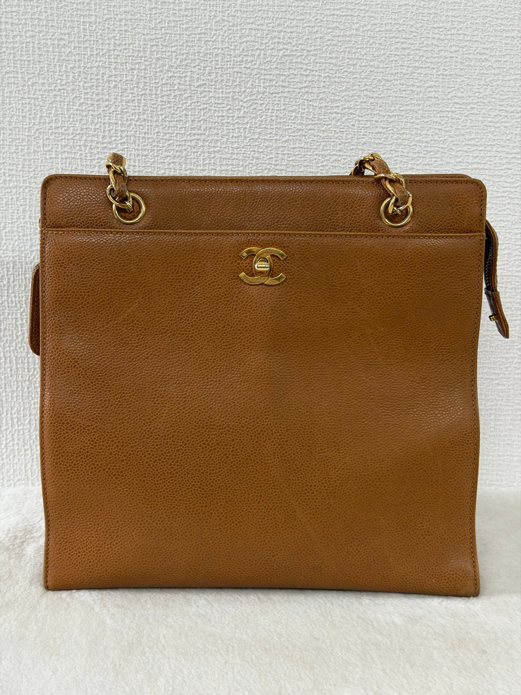 CHANEL Caiver Tote Chainbag