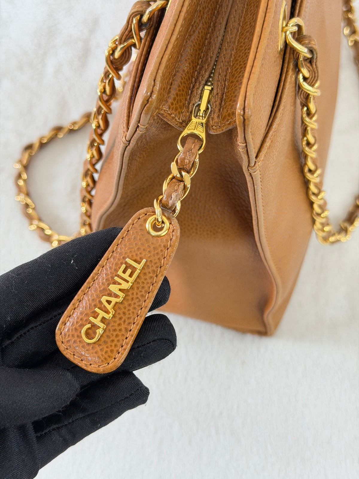 CHANEL Caiver Tote Chainbag