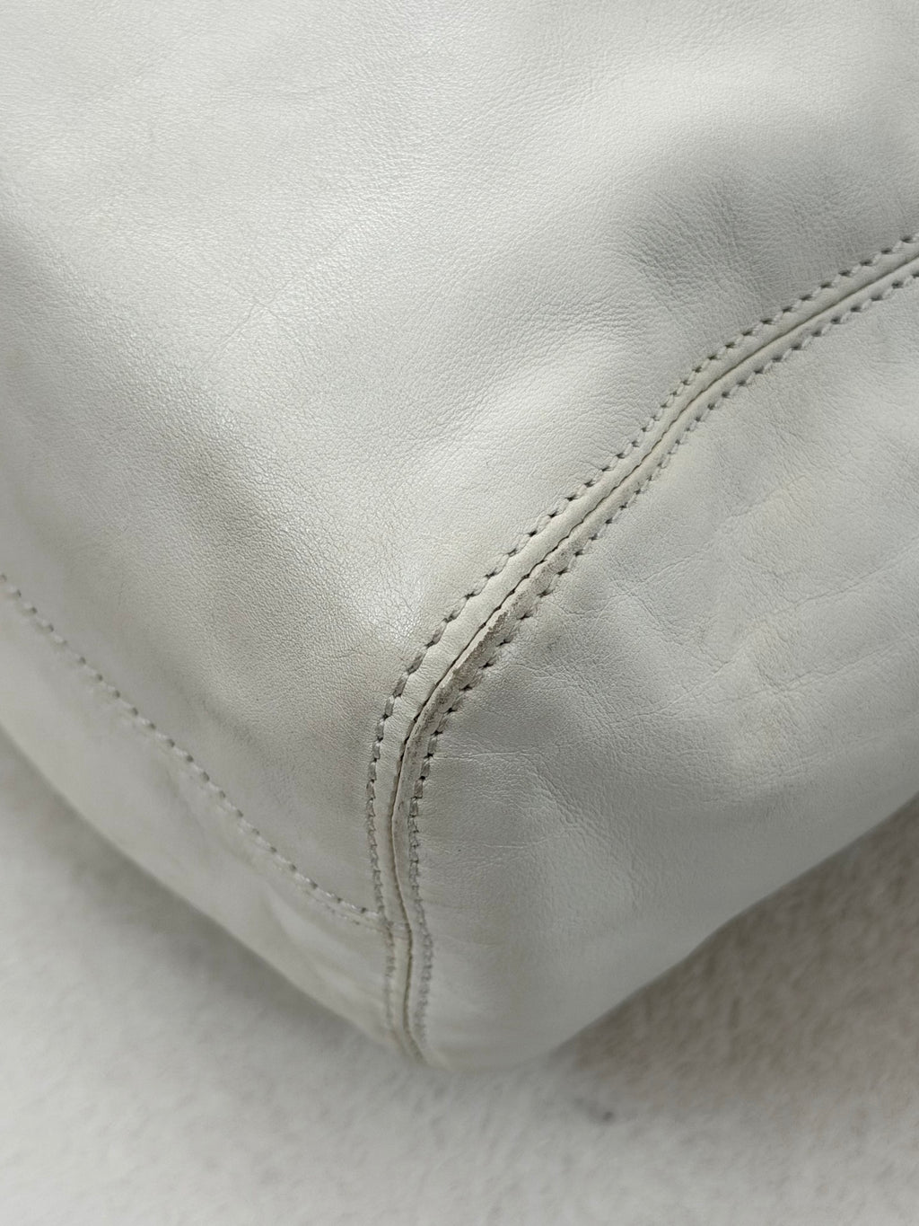 CHANEL White Leather Hobo Bag with Black Resin Handle Stitched CC