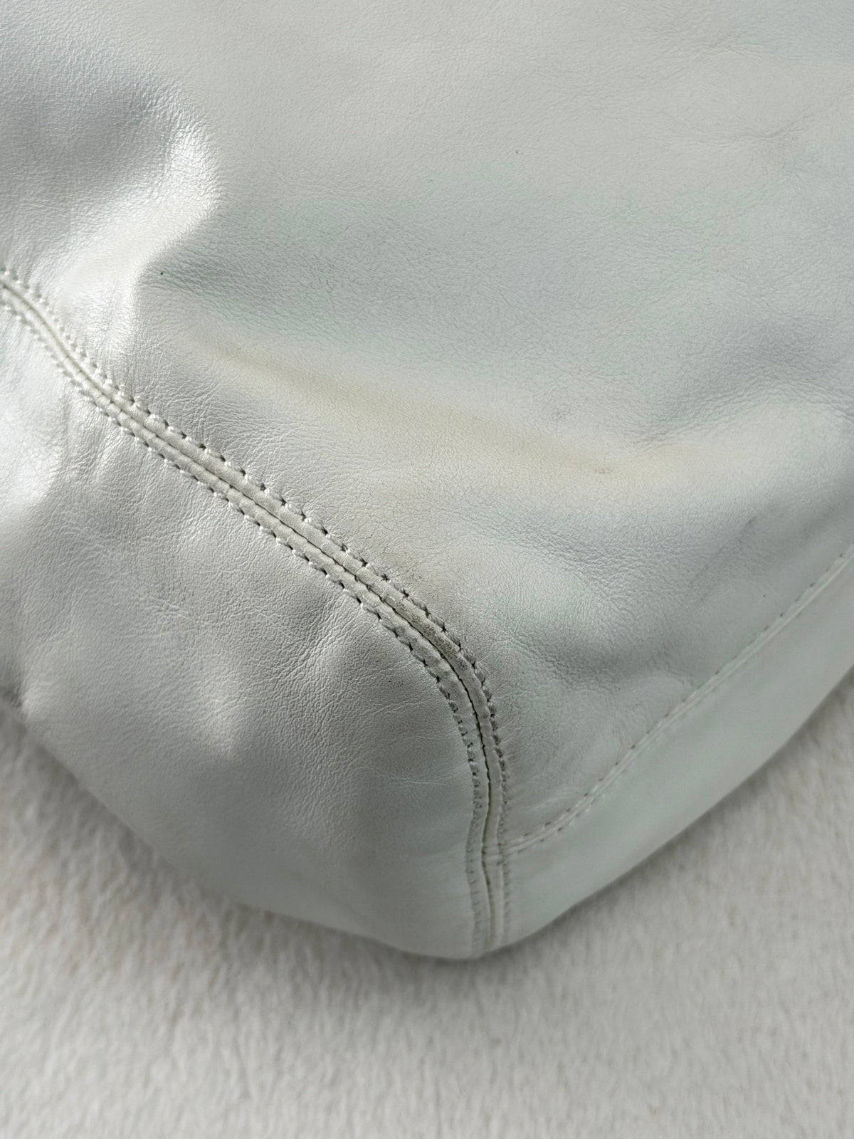 CHANEL White Leather Hobo Bag with Black Resin Handle Stitched CC