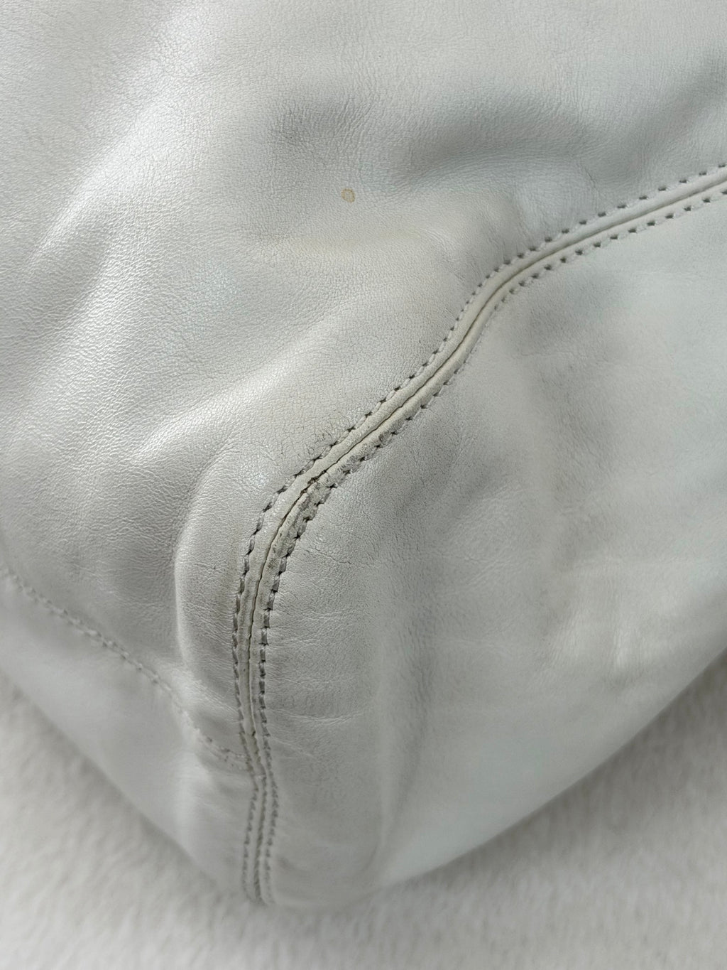 CHANEL White Leather Hobo Bag with Black Resin Handle Stitched CC