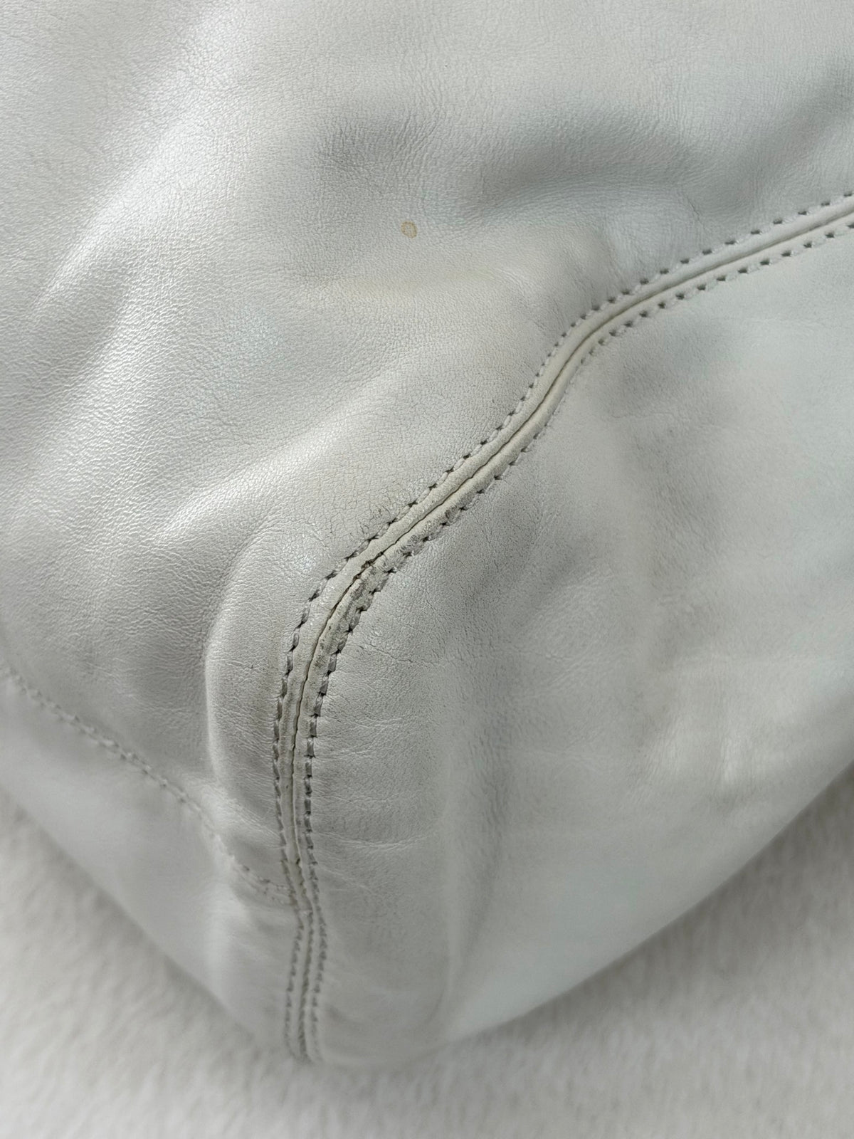 CHANEL White Leather Hobo Bag with Black Resin Handle Stitched CC