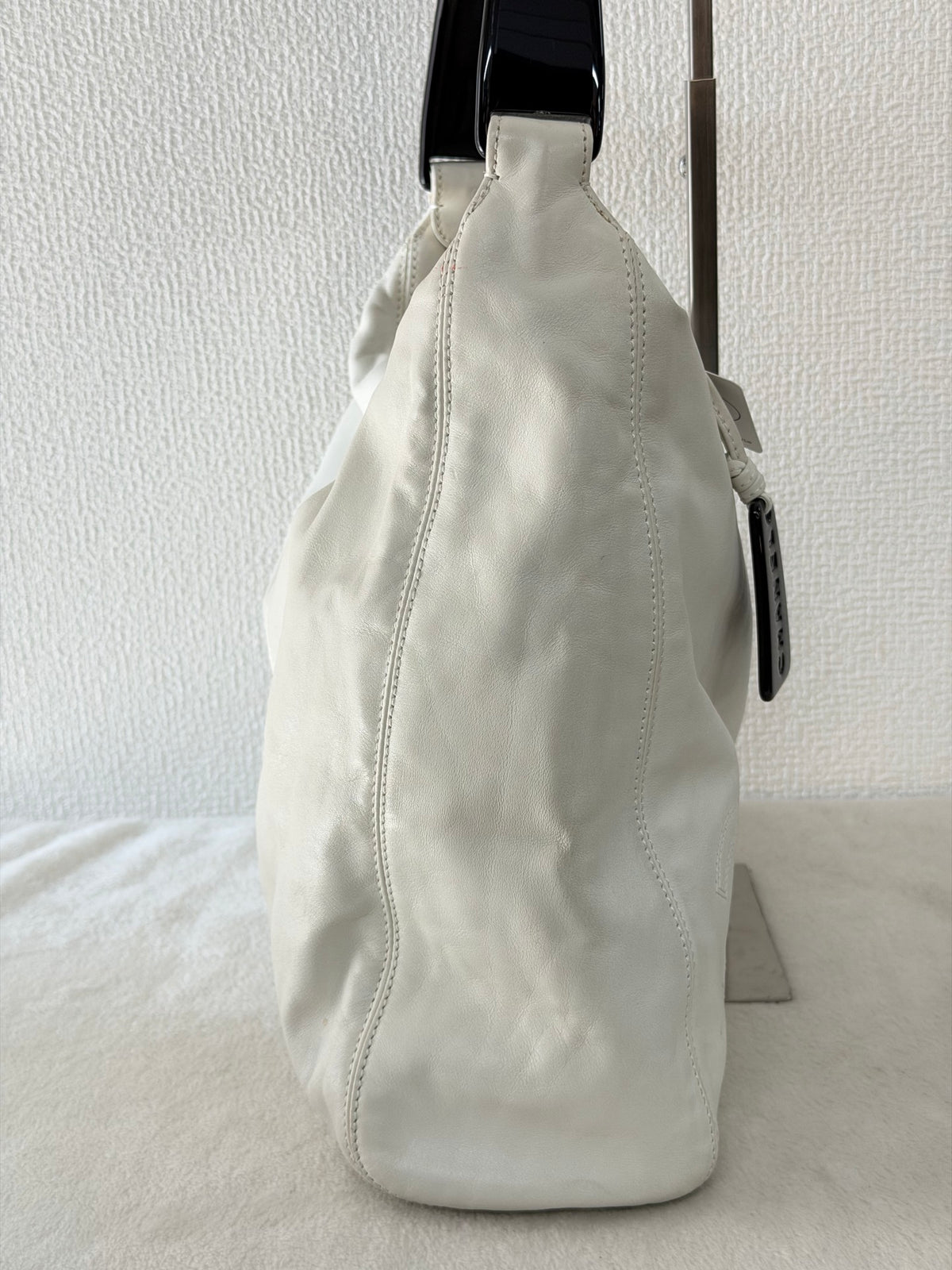 CHANEL White Leather Hobo Bag with Black Resin Handle Stitched CC