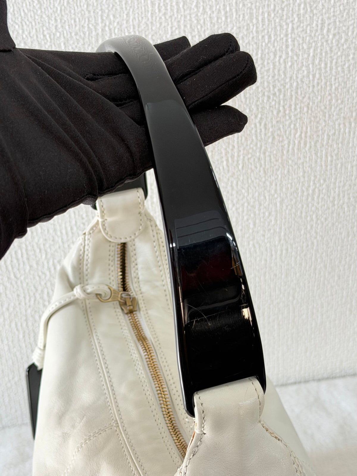 CHANEL White Leather Hobo Bag with Black Resin Handle Stitched CC