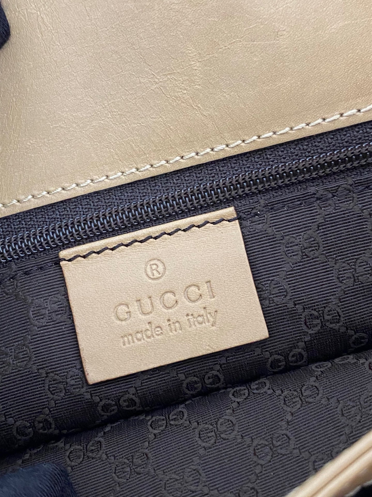 Gucci Vintage Leather Shoulder Bag