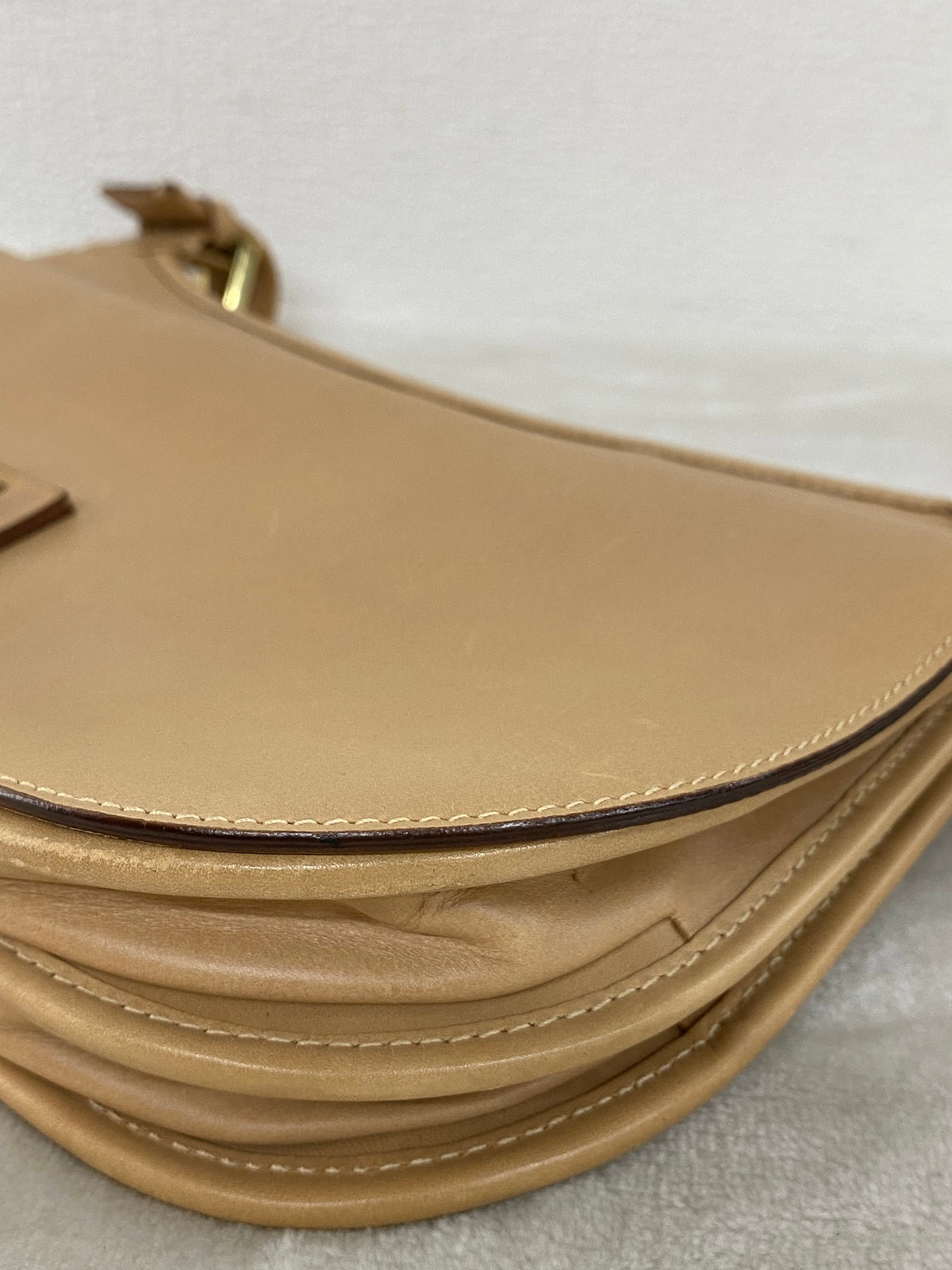 Gucci Vintage Leather Shoulder Bag