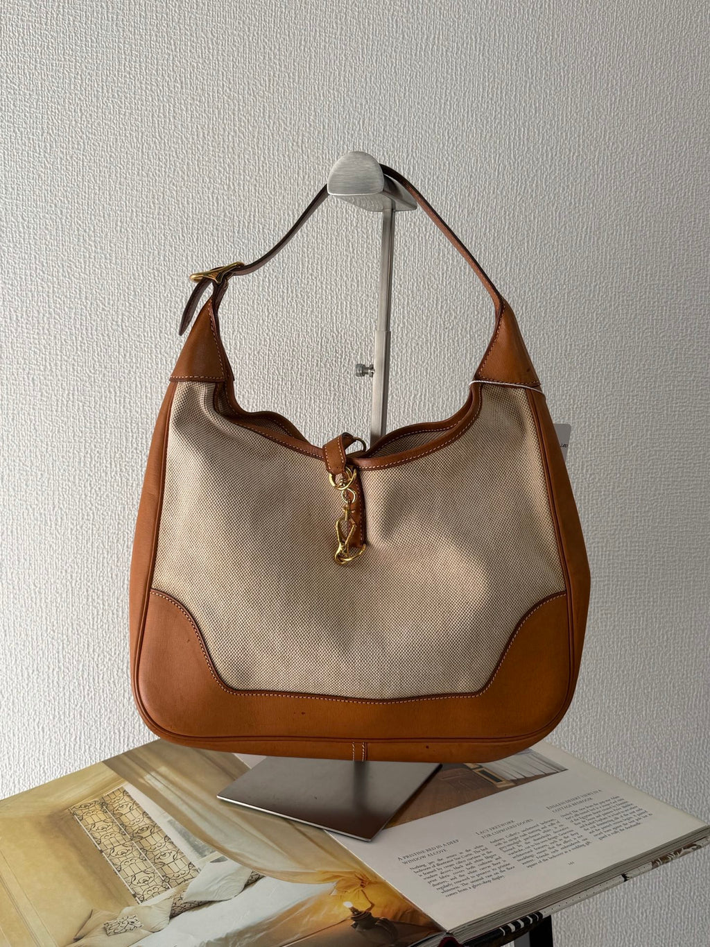 Hermès Vintage Toile Canvas Leather Tsako Shoulder Bag