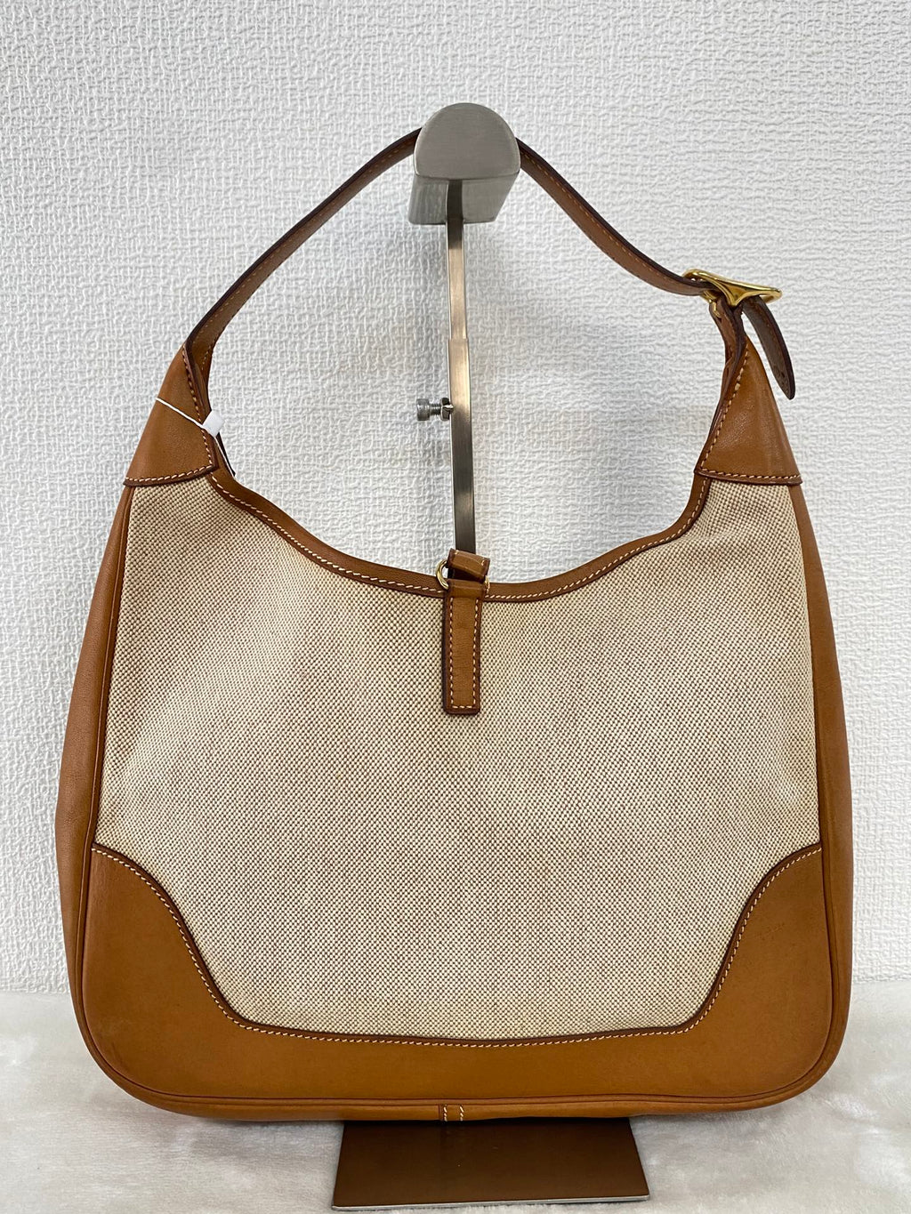 Hermès Vintage Toile Canvas Leather Tsako Shoulder Bag
