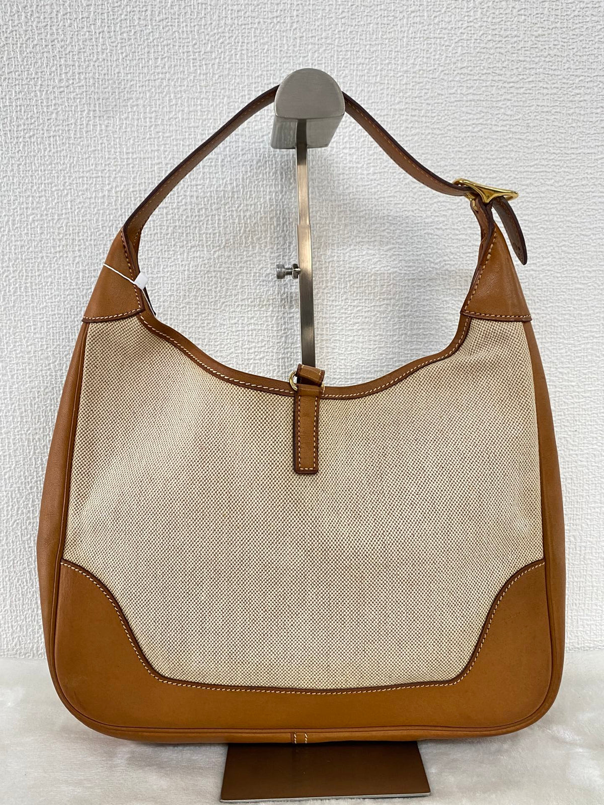 Hermès Vintage Toile Canvas Leather Tsako Shoulder Bag