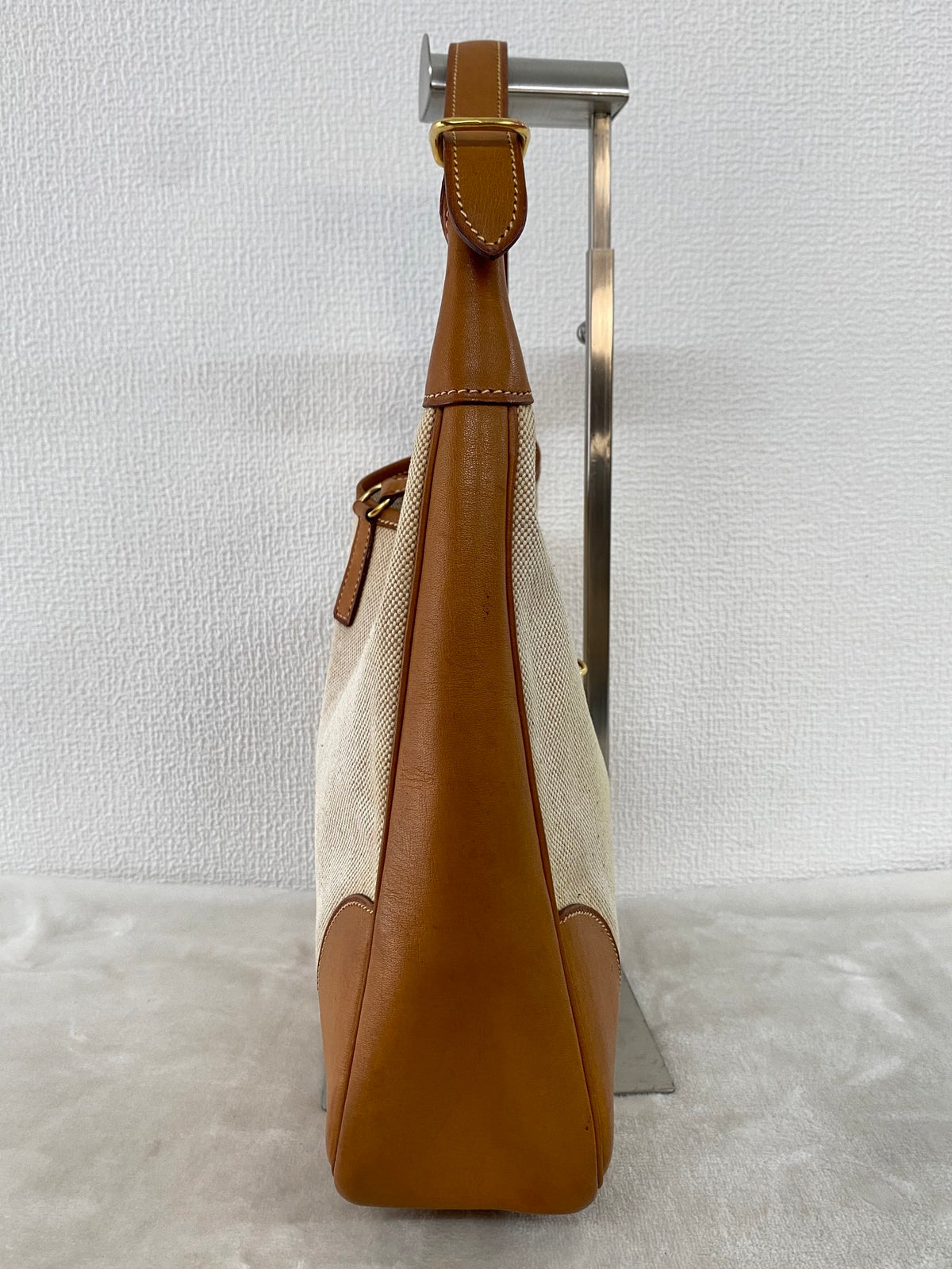 Hermès Vintage Toile Canvas Leather Tsako Shoulder Bag