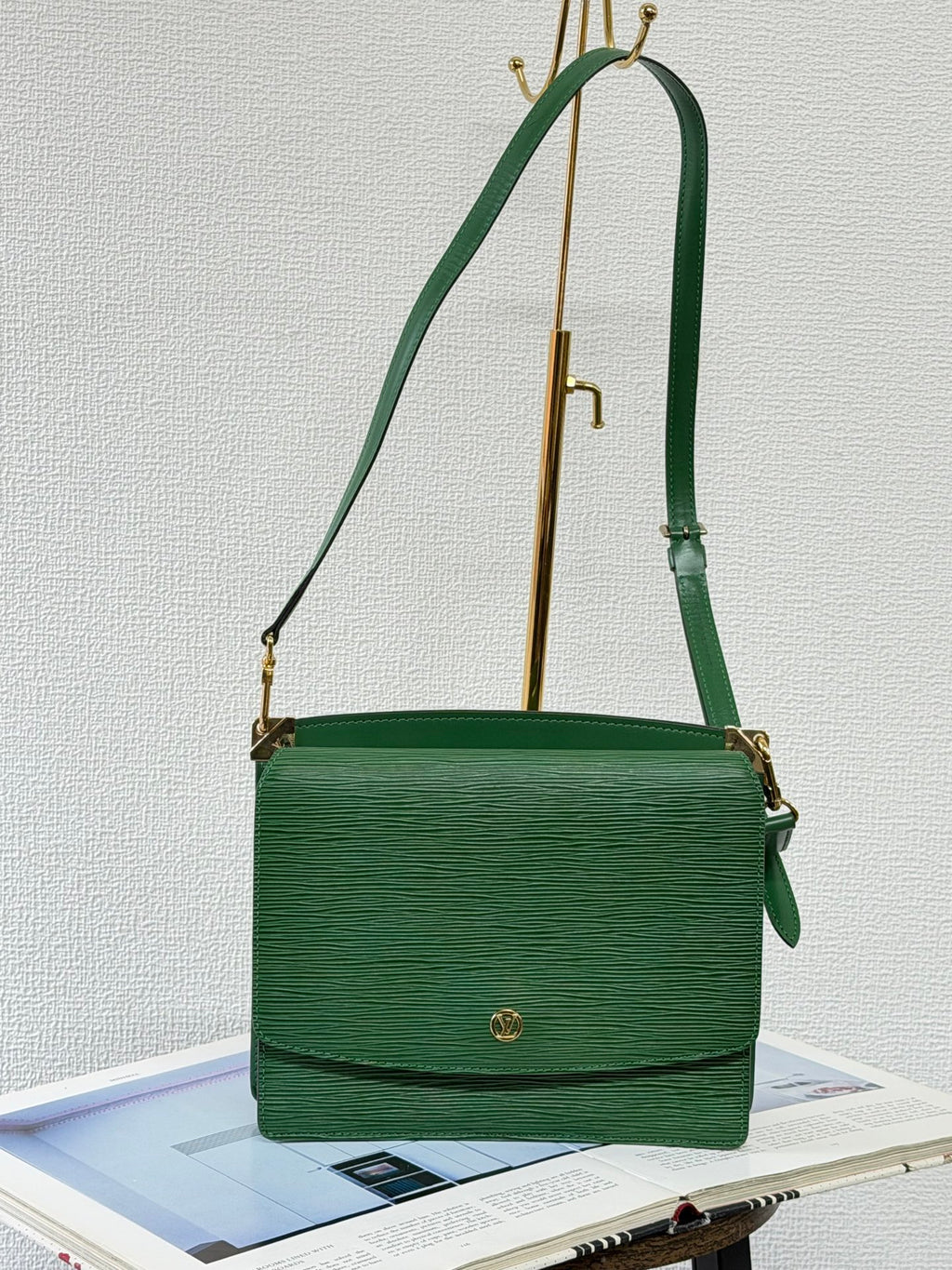 Louis Vuitton Epi Cluny Shoulder Bag